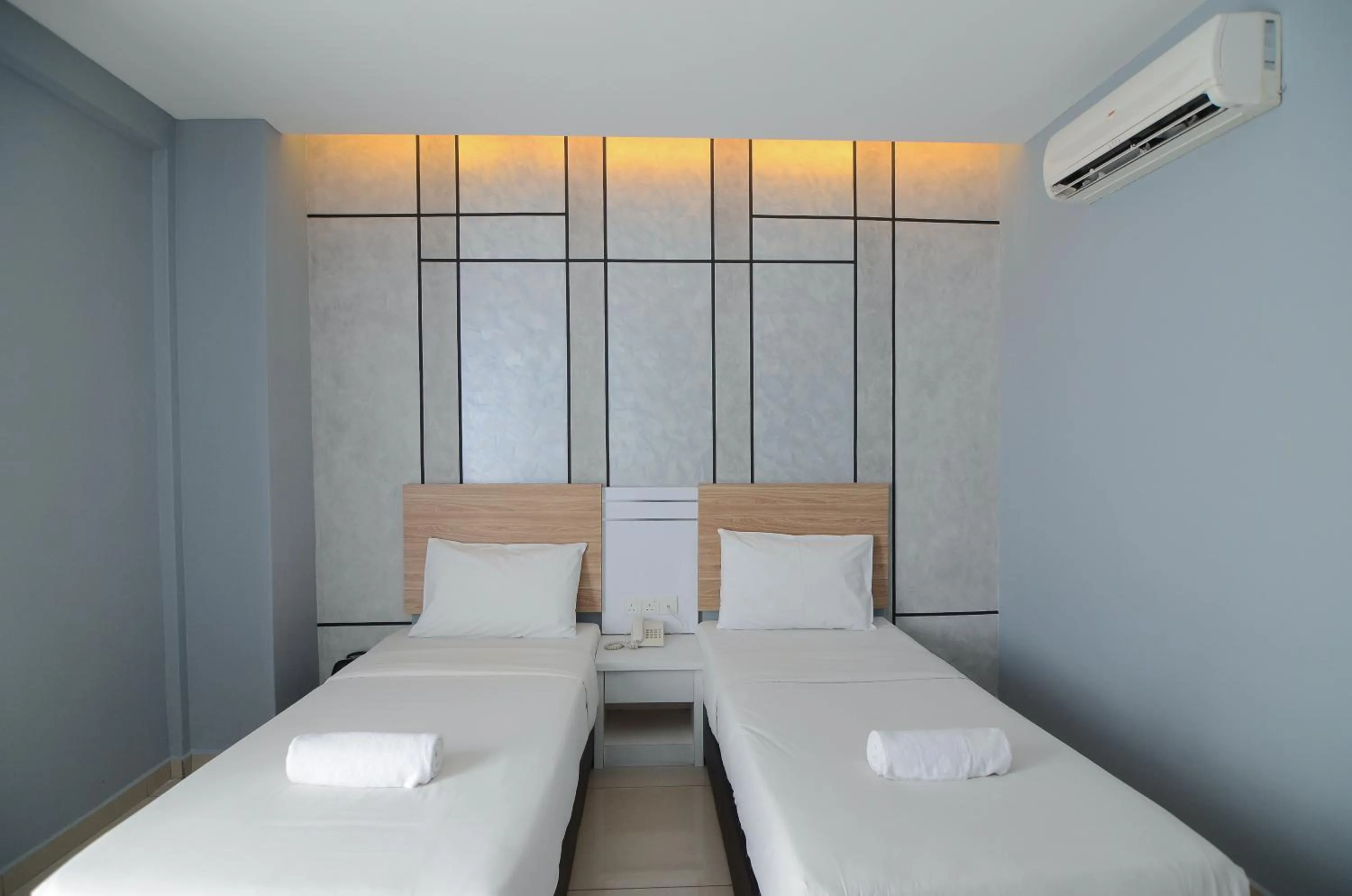 Bedroom, Bed in Suite Dreamz Hotel