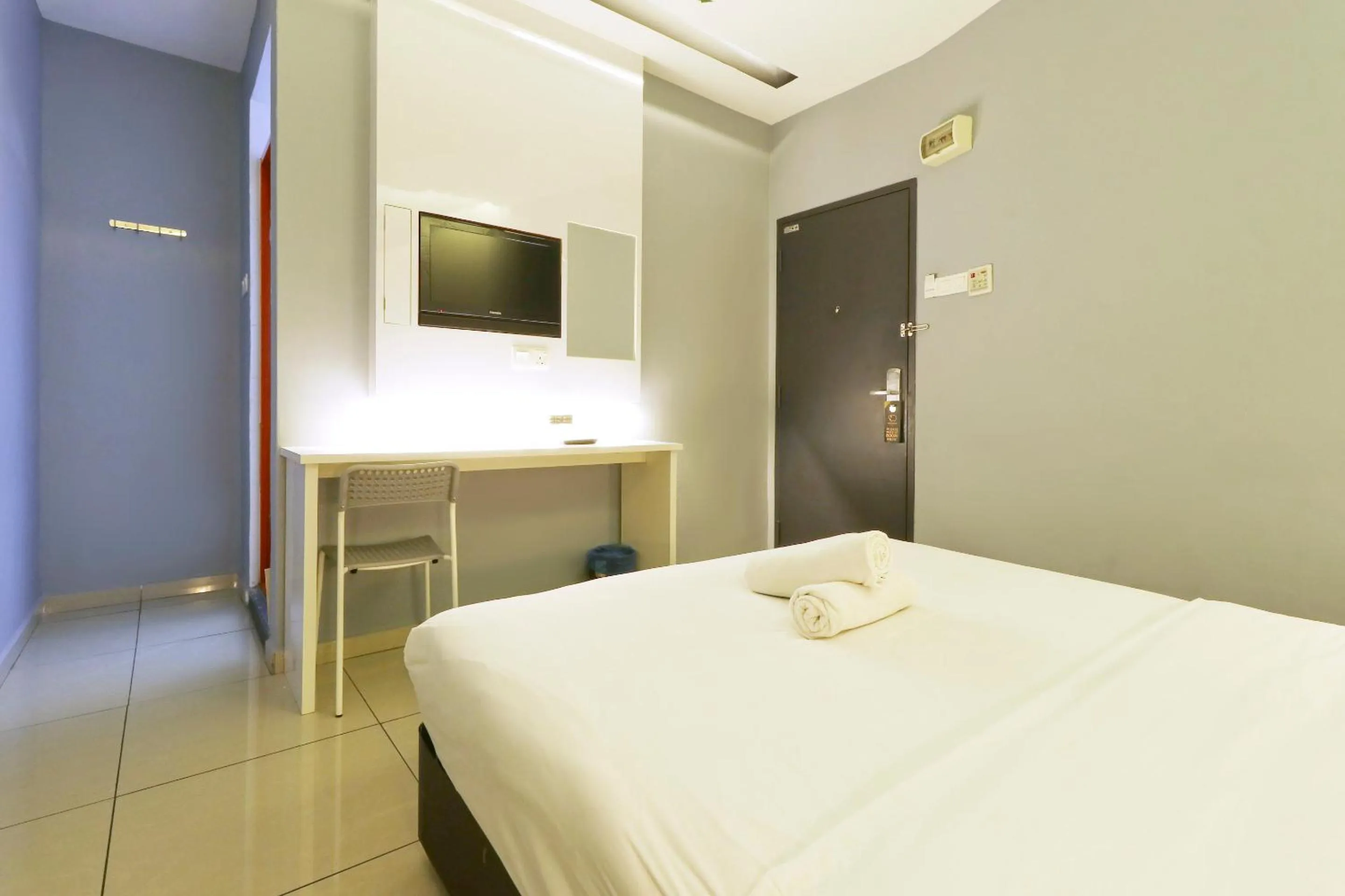 TV and multimedia, Bed in Suite Dreamz Hotel