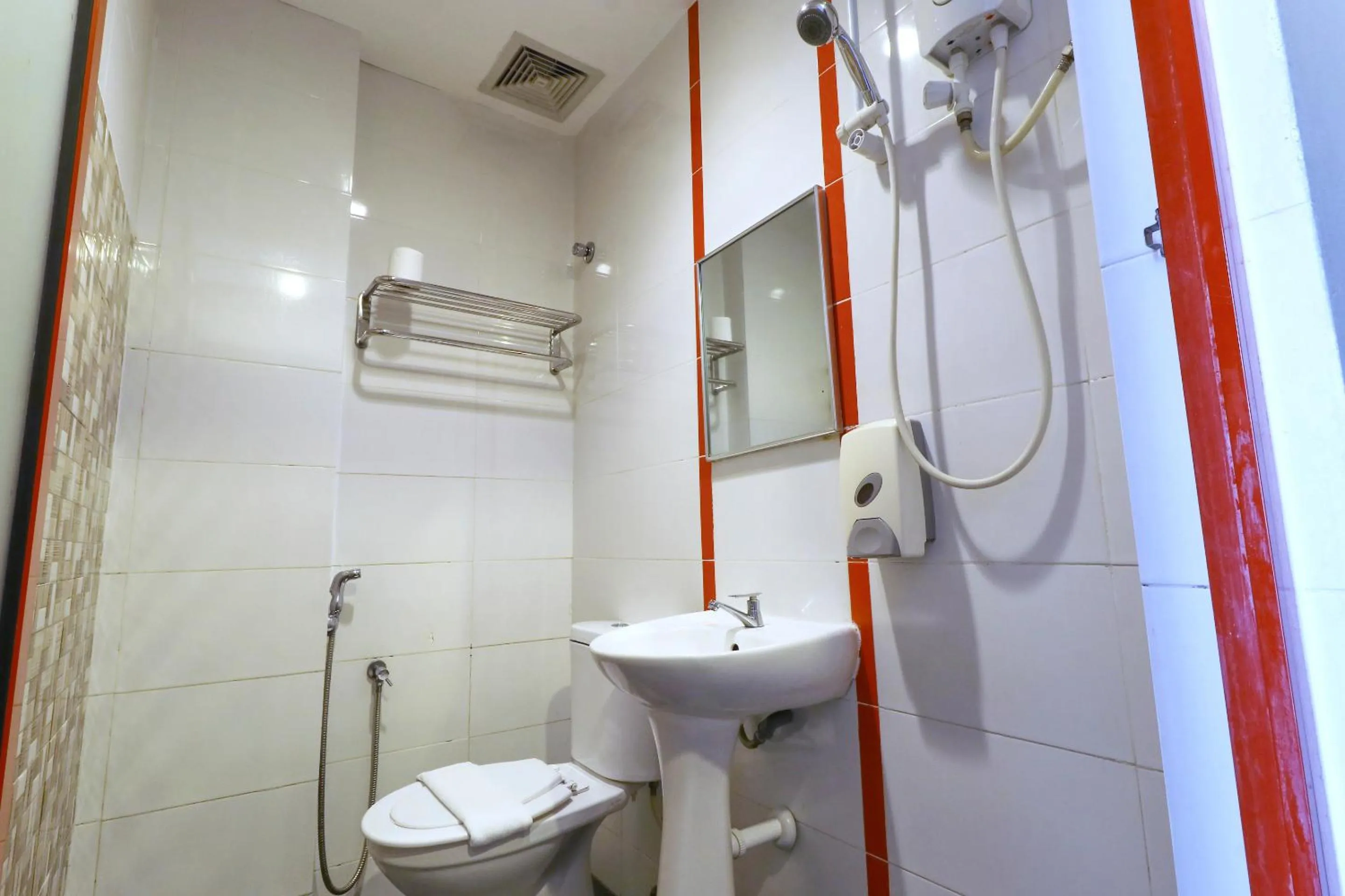 Bathroom in Suite Dreamz Hotel