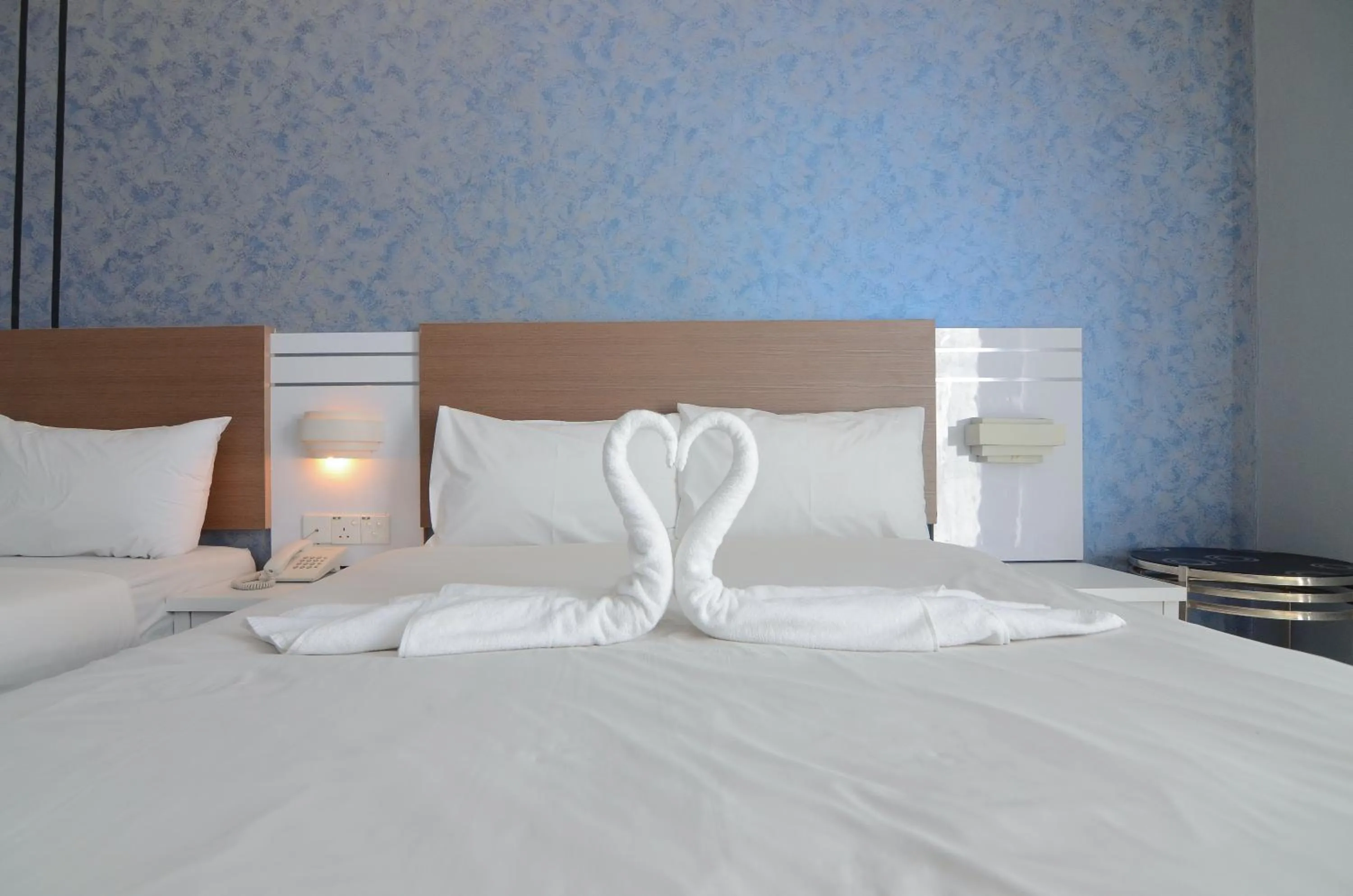 Bedroom, Bed in Suite Dreamz Hotel