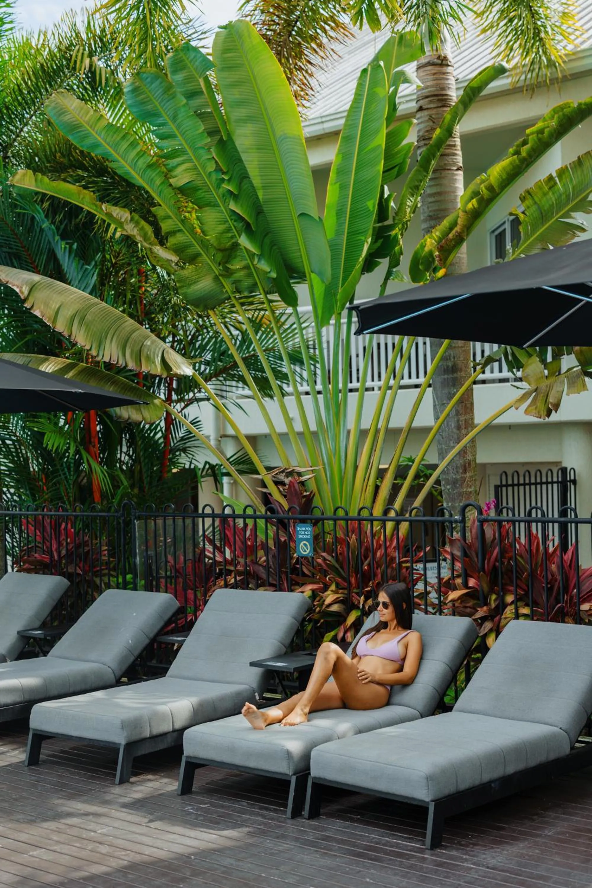 Swimming pool in Shangri-La The Marina, Cairns