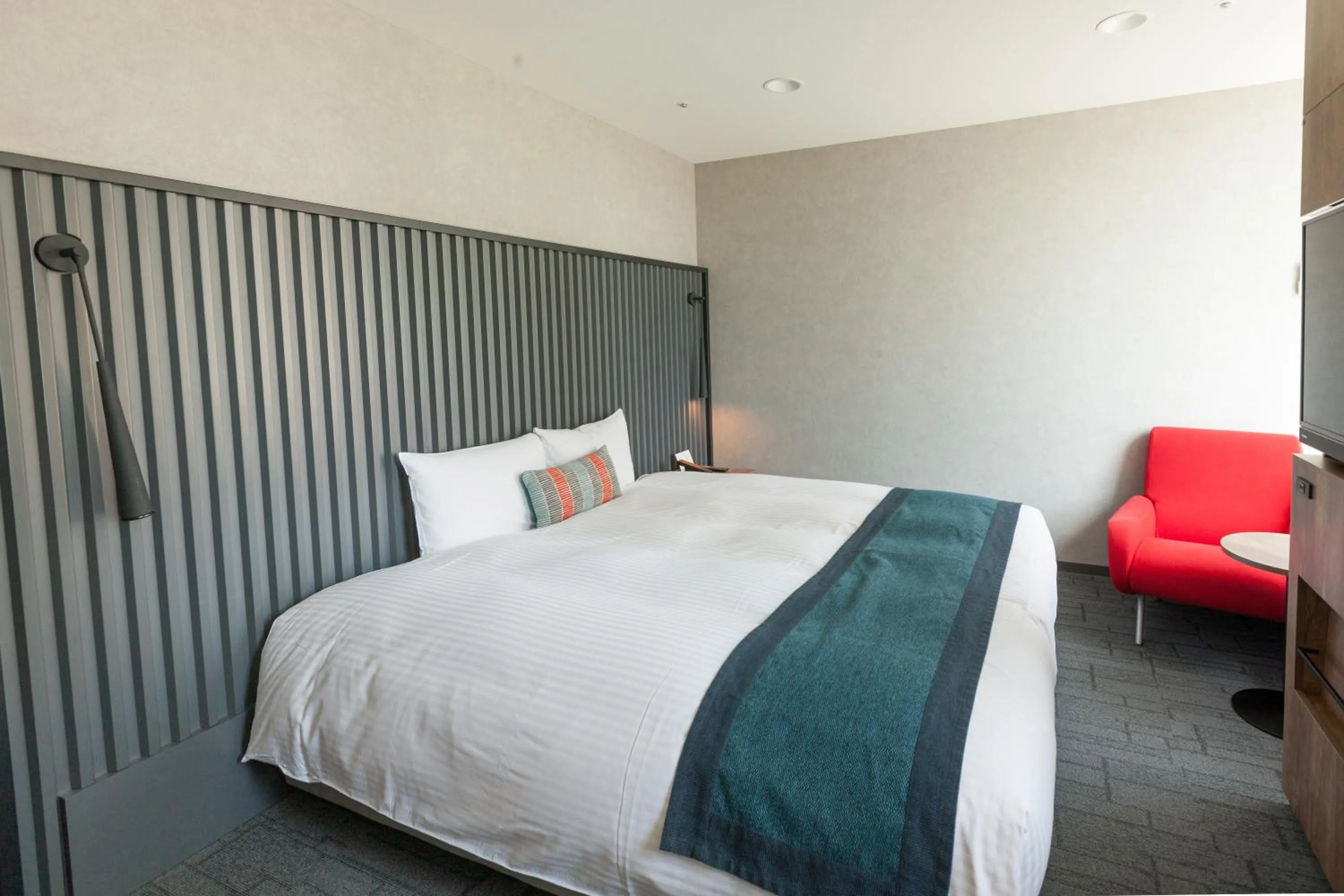 Bed in THE KNOT TOKYO Shinjuku