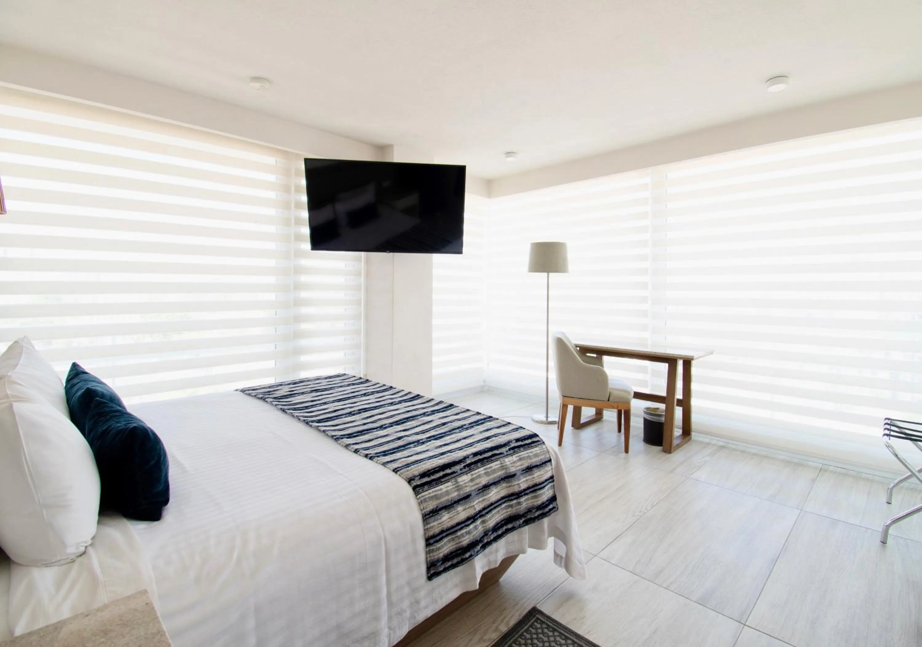 Bedroom, Bed in Hotel Velvet Plaza