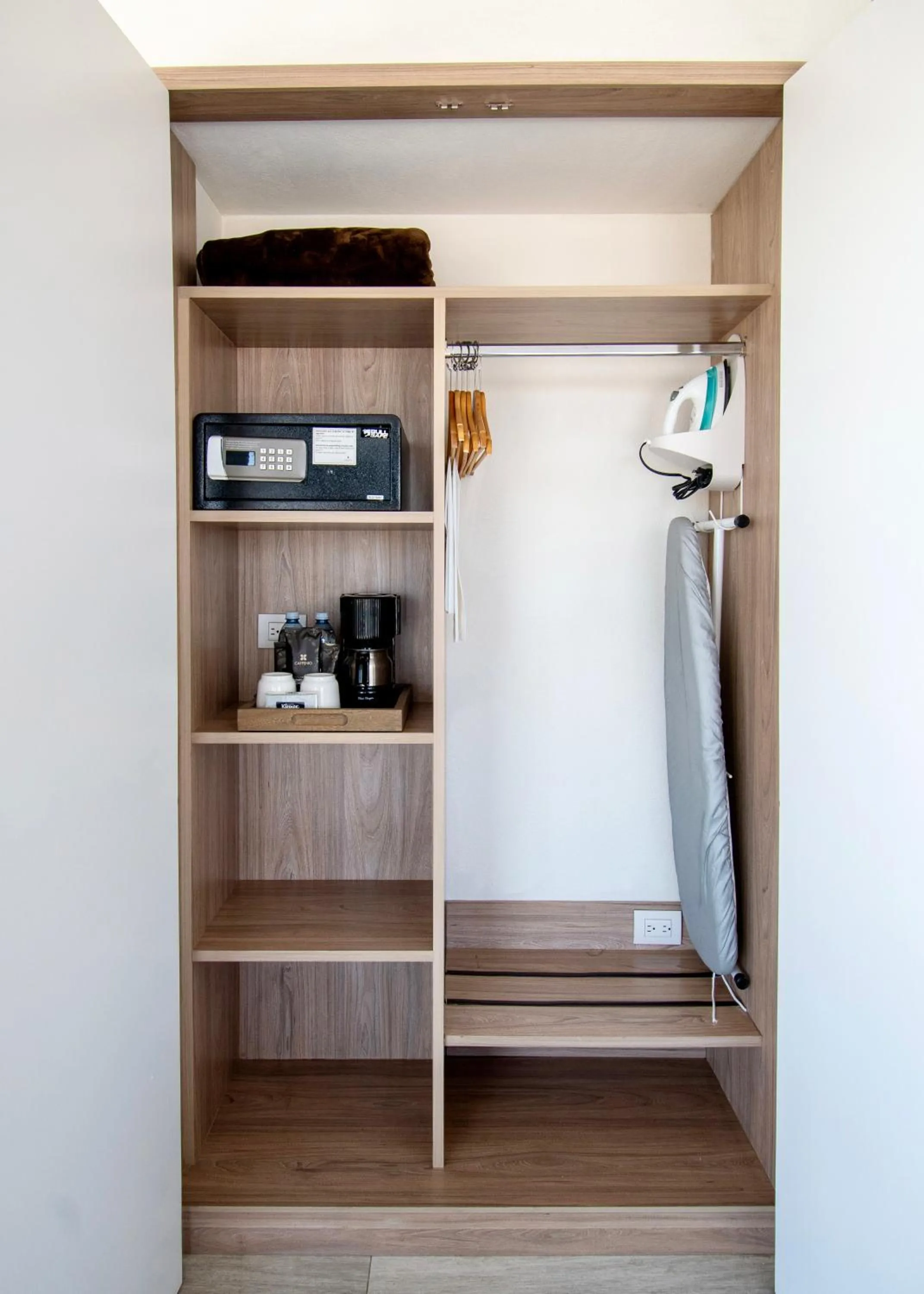 wardrobe in Hotel Velvet Plaza