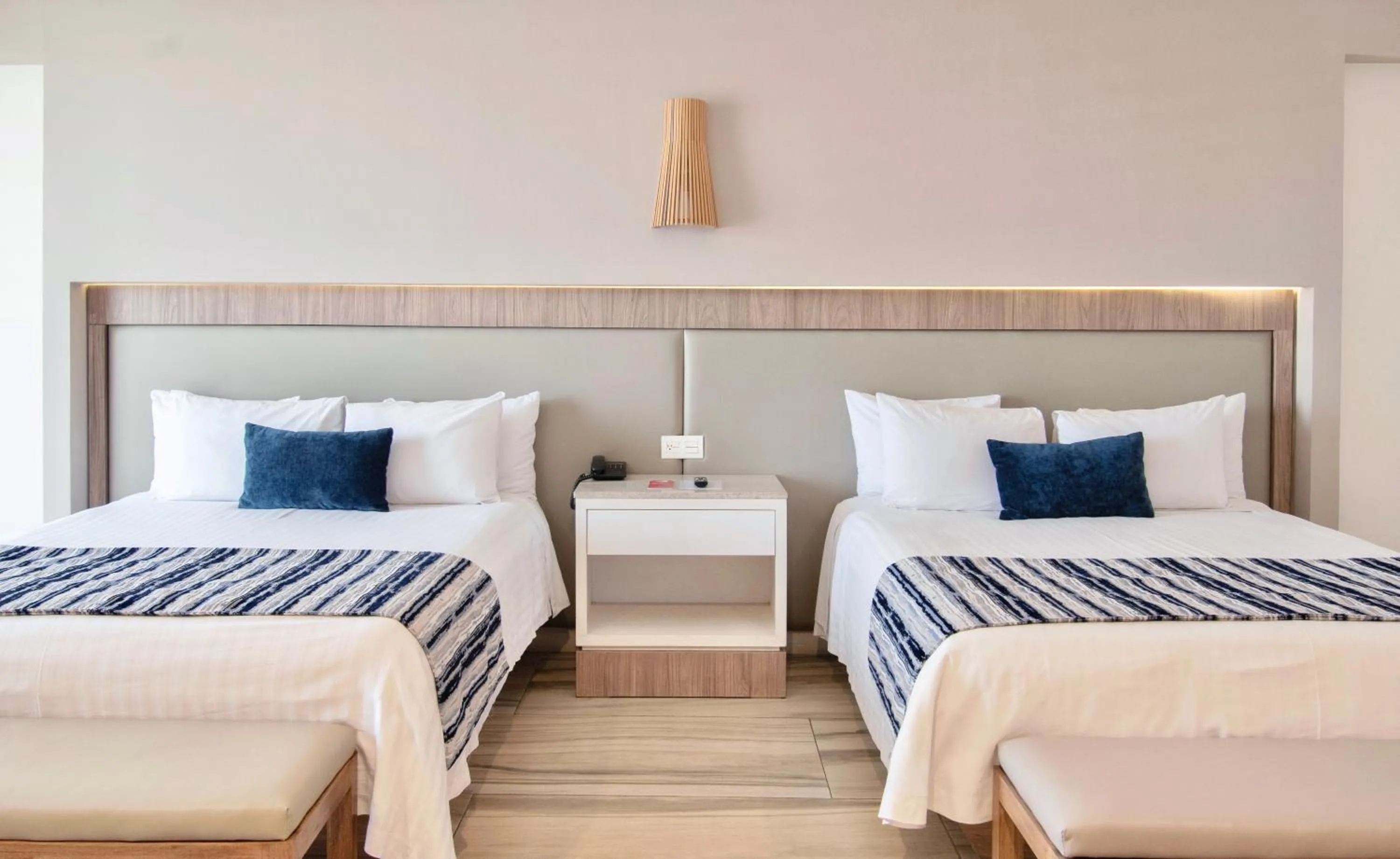 Bedroom, Bed in Hotel Velvet Plaza