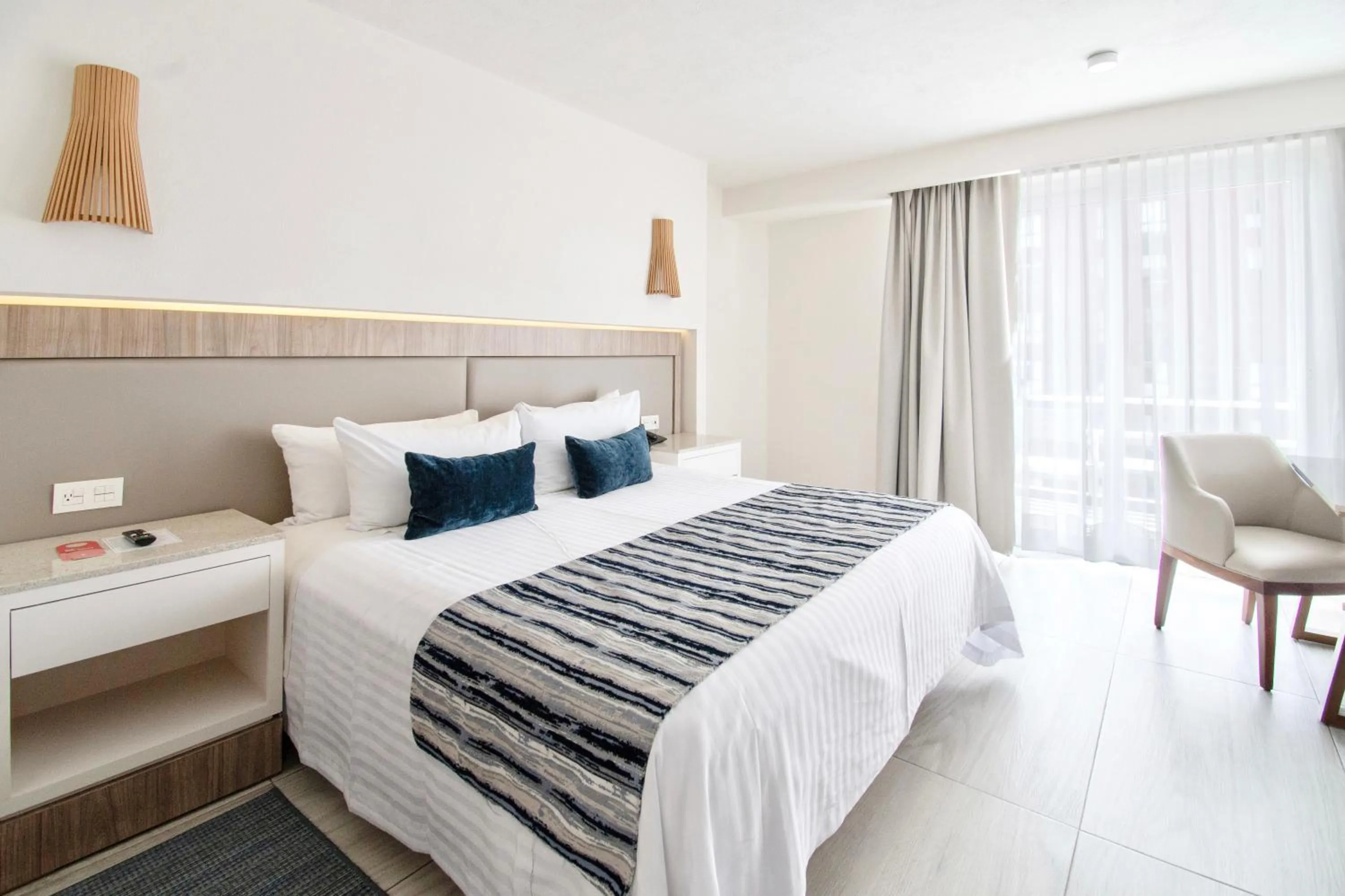 Bedroom, Bed in Hotel Velvet Plaza