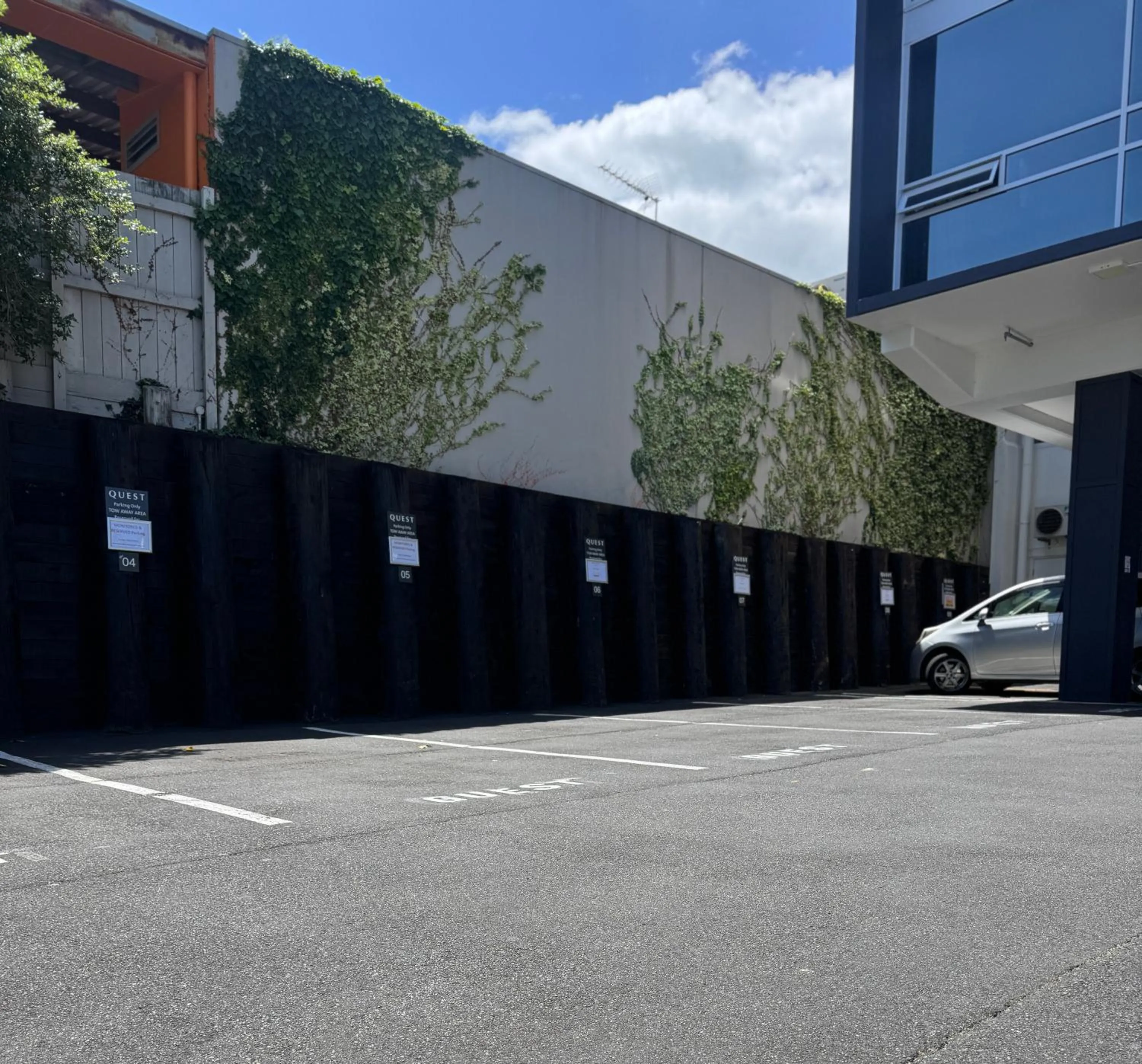 Parking in Quest Henderson, Auckland Apartment Hotel