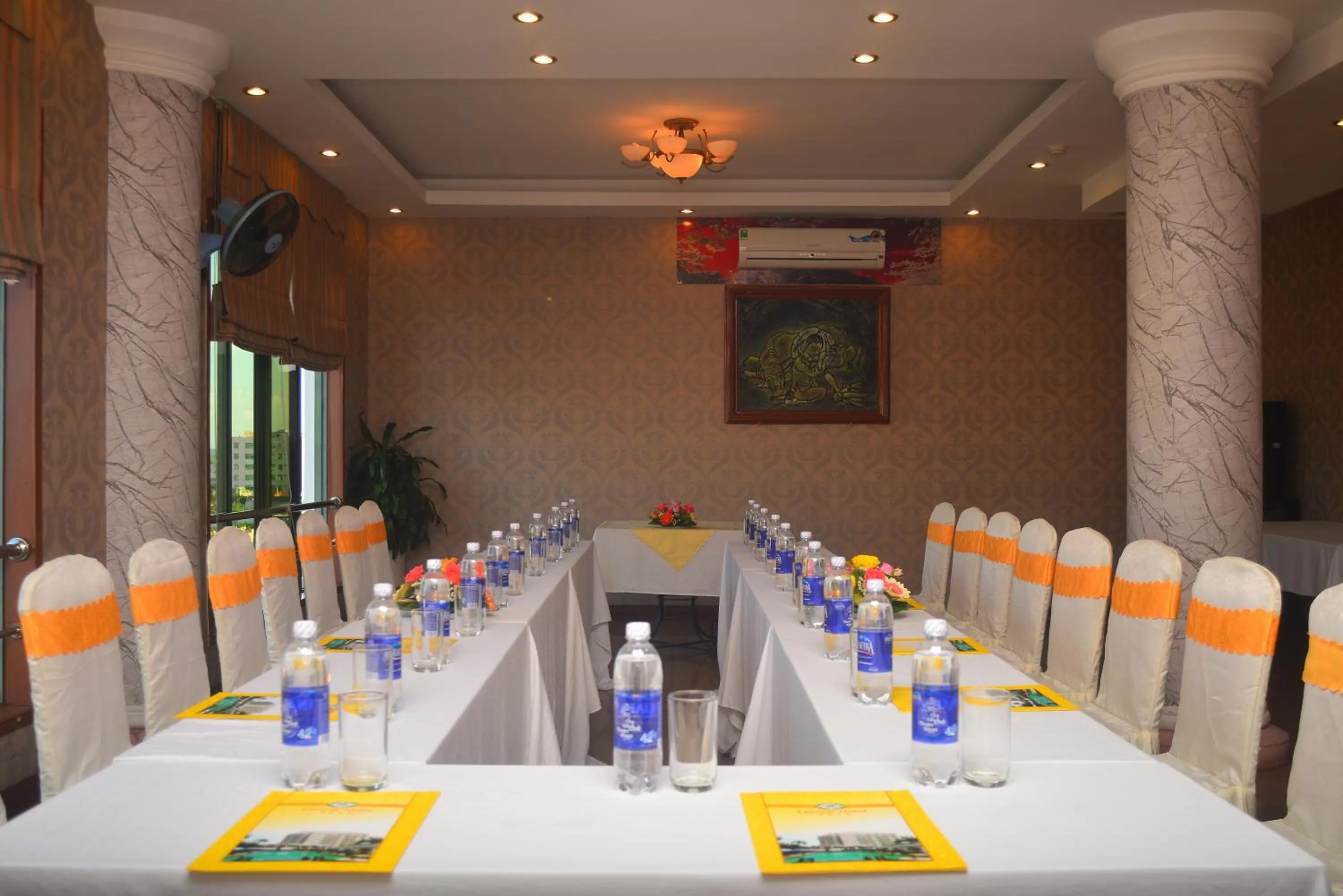 Meeting/conference room in Central Hotel