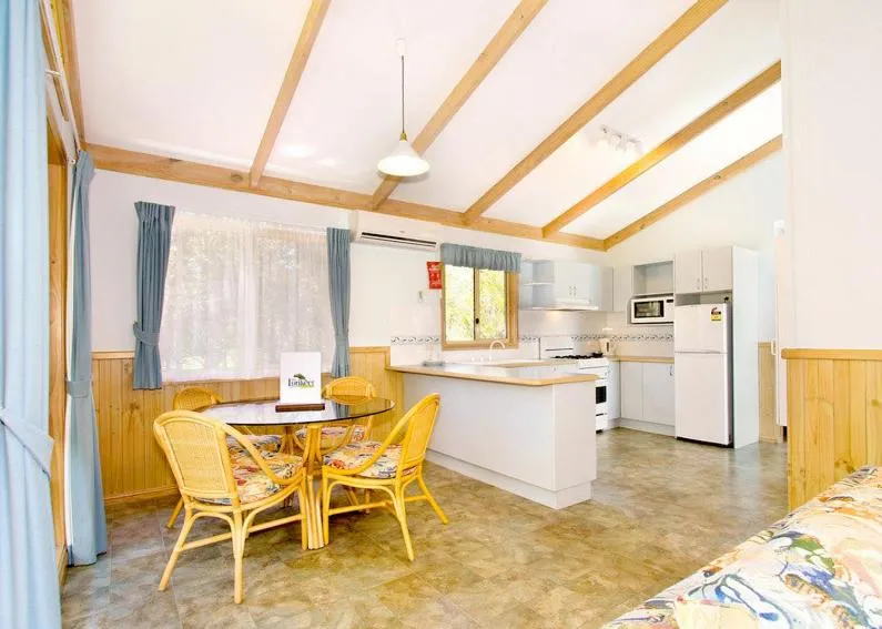 Photo of the whole room in Lorikeet Holiday Park