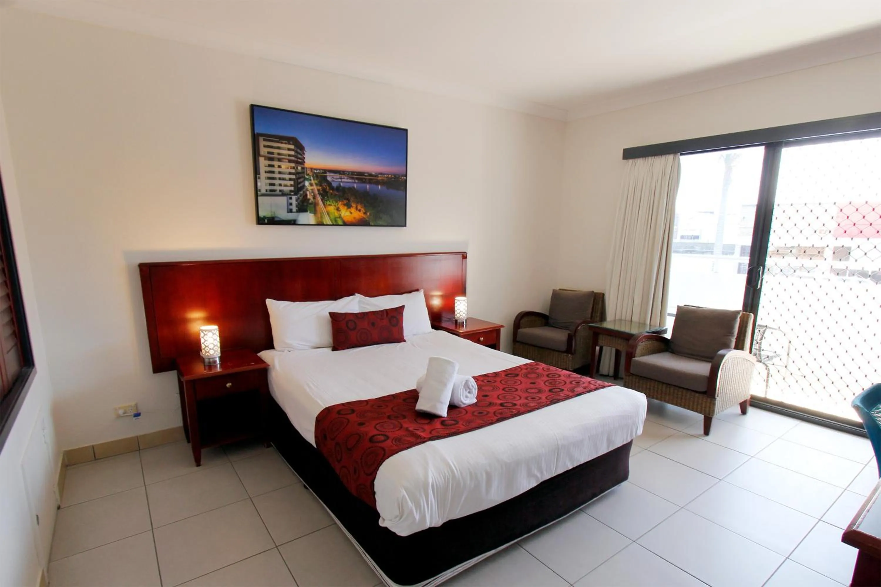 Bedroom, Bed in Coffee House Apartment Motel