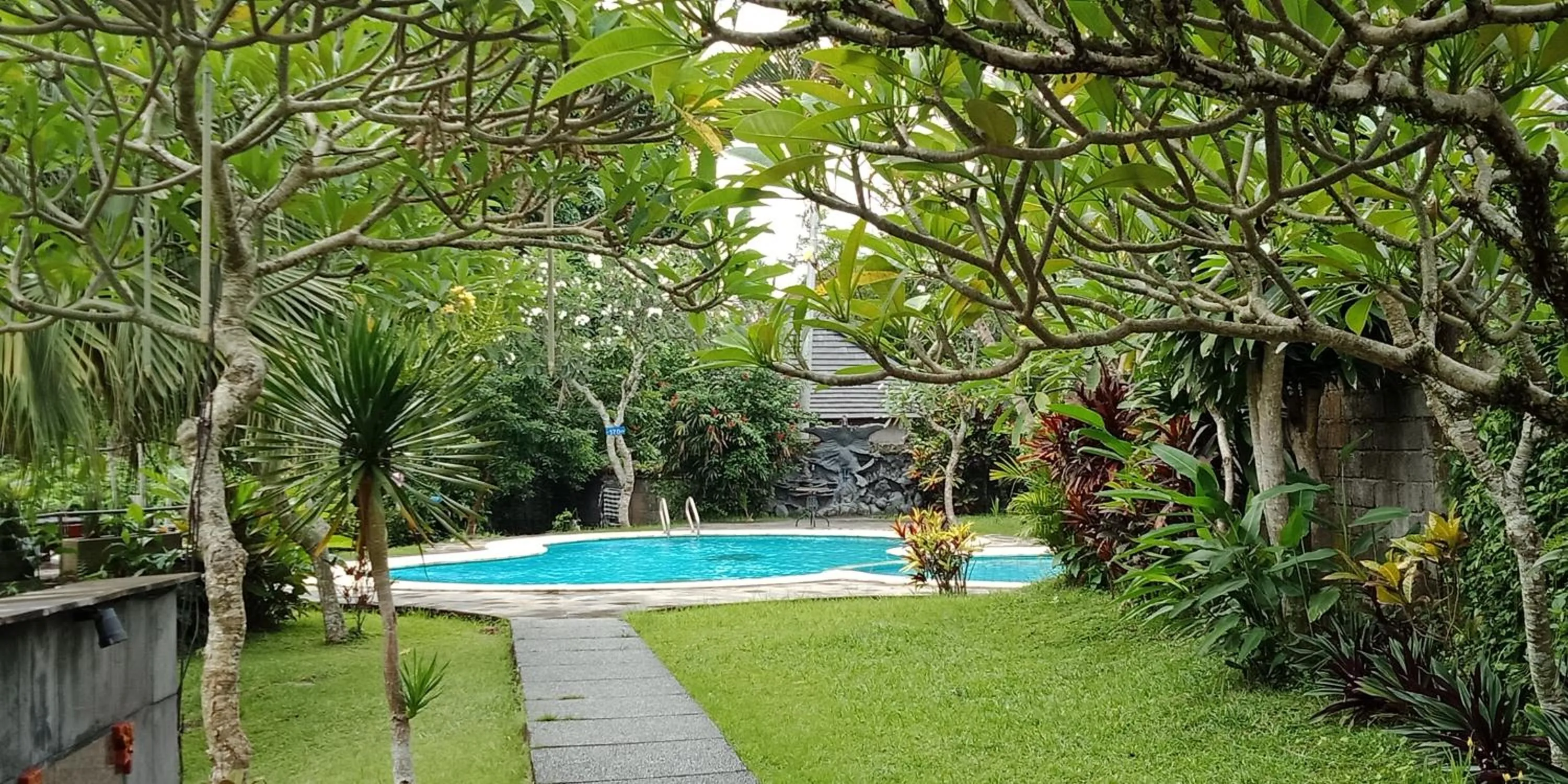 Swimming pool in Puri Padi