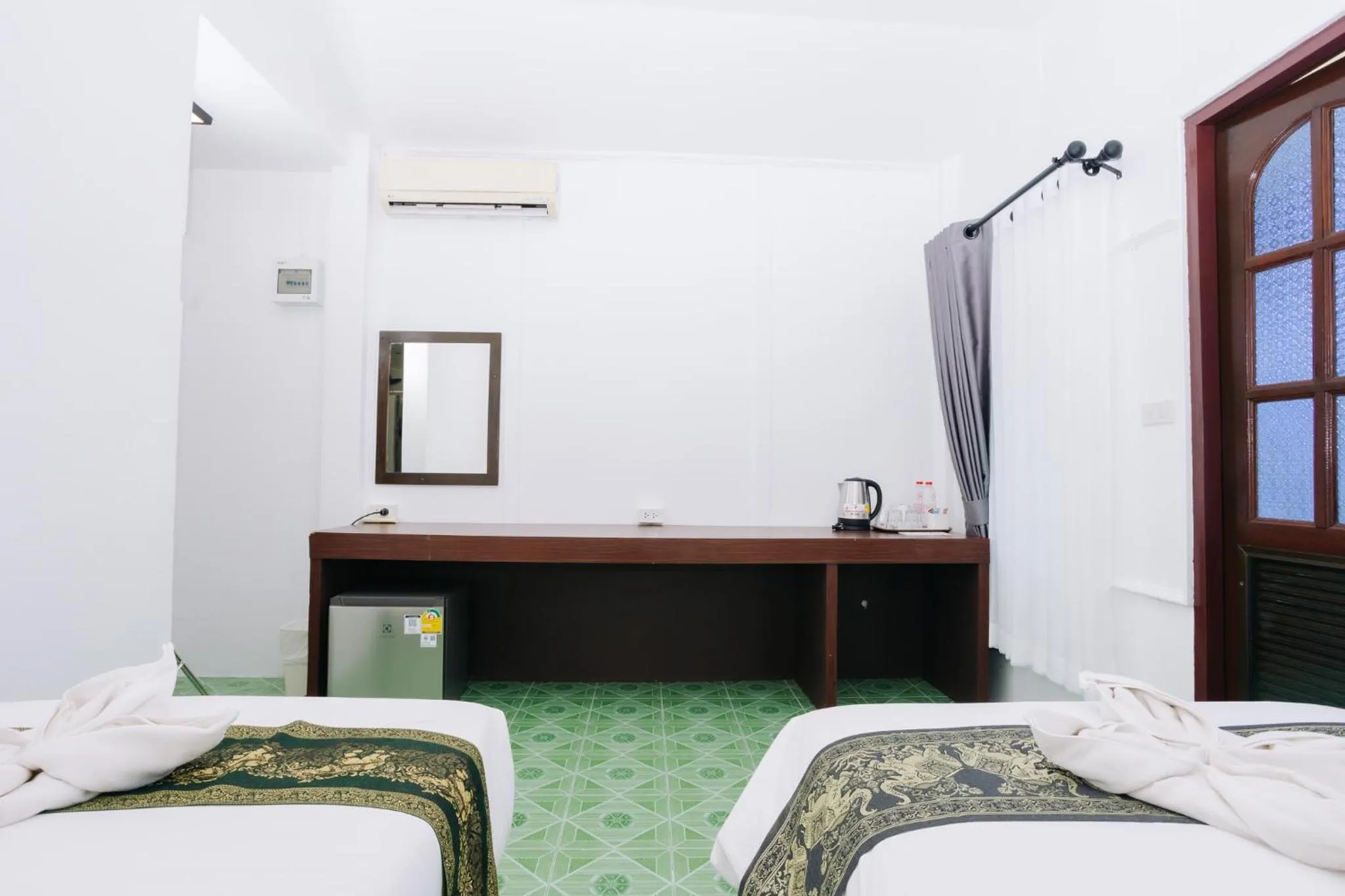 Property building, Bed in Ao Nang Baan Suan Resort