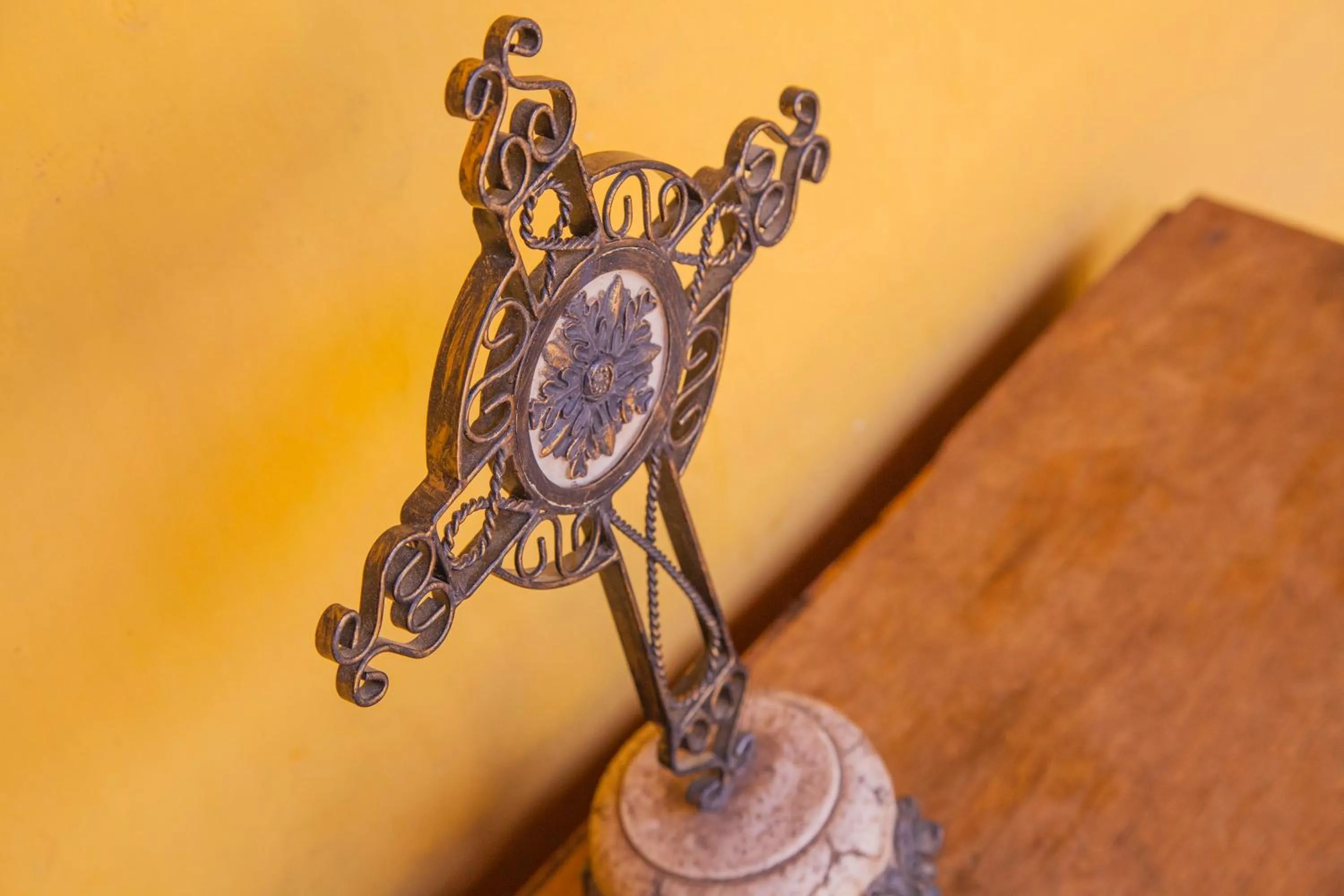 Decorative detail in Hotel Adobe y Teja