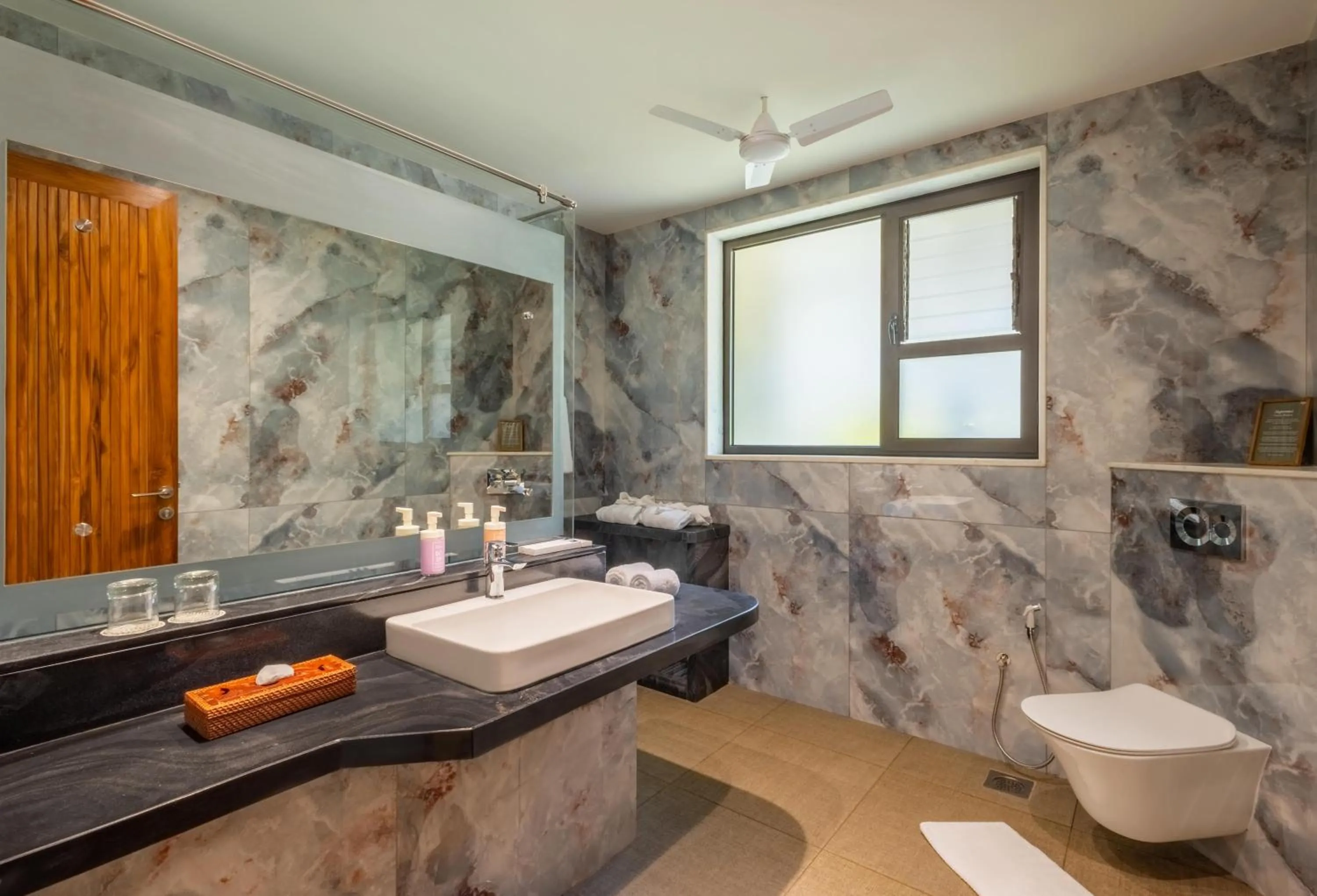 Shower in Beleza By The Beach