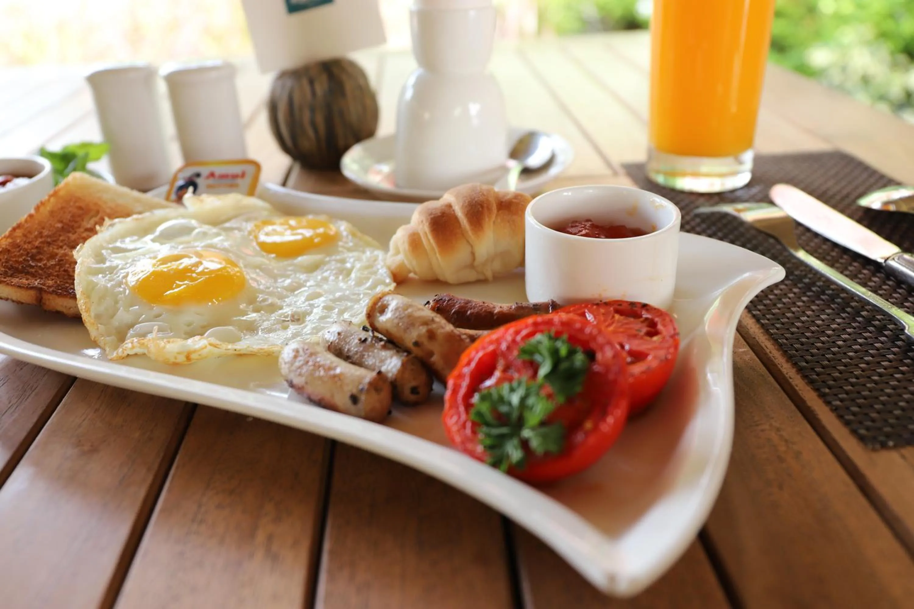 Breakfast in Beleza By The Beach