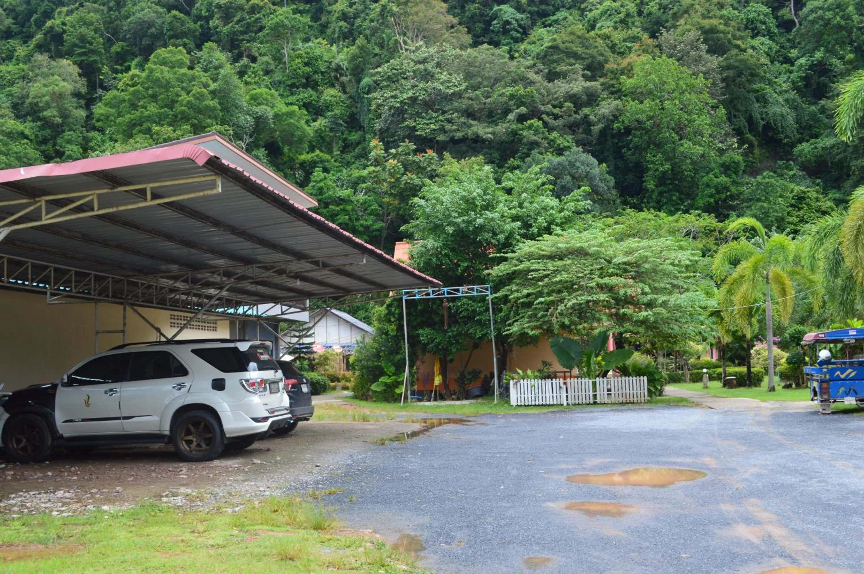 Parking in Rim Khao Resort