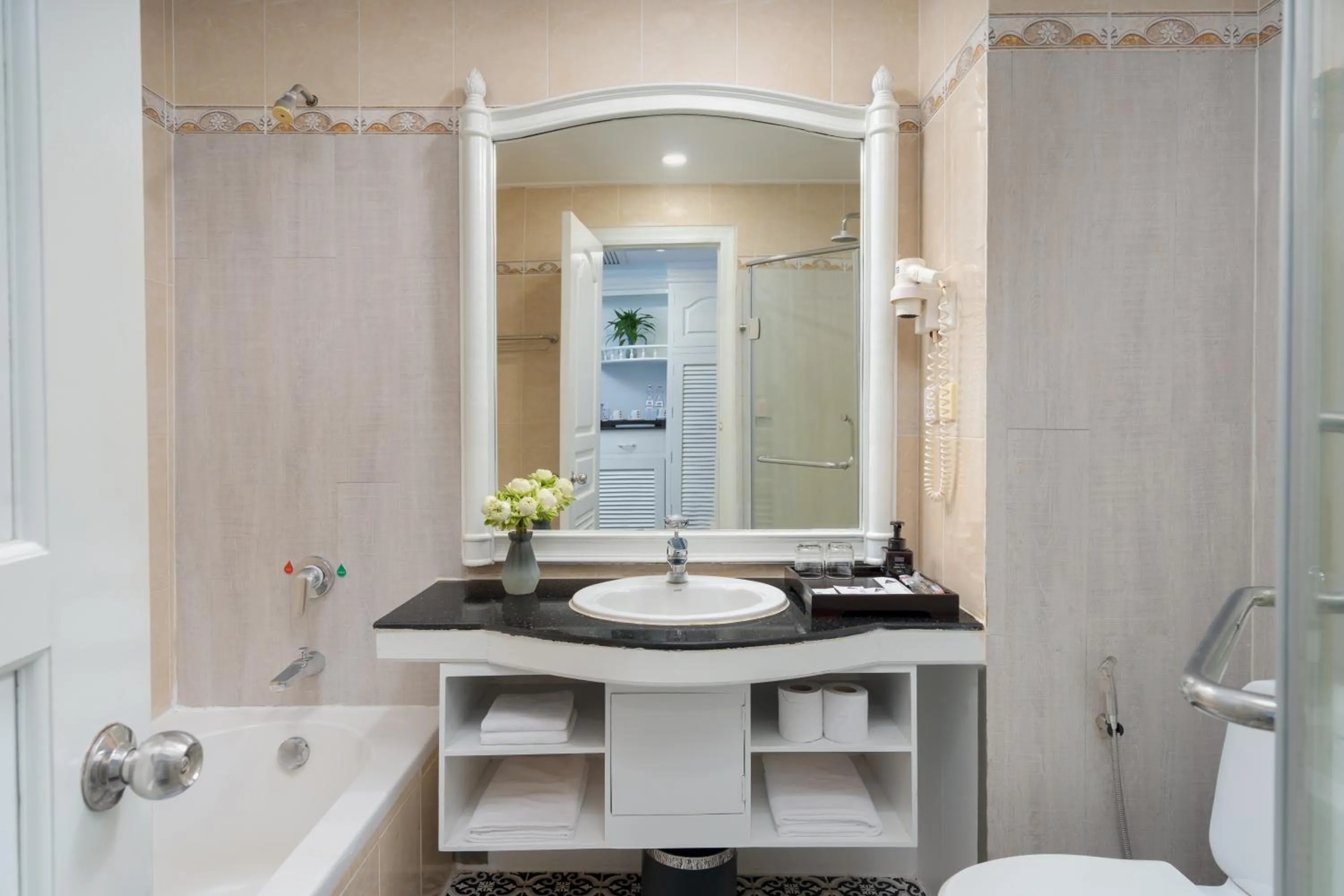 Bathroom in Memoire Siem Reap Hotel