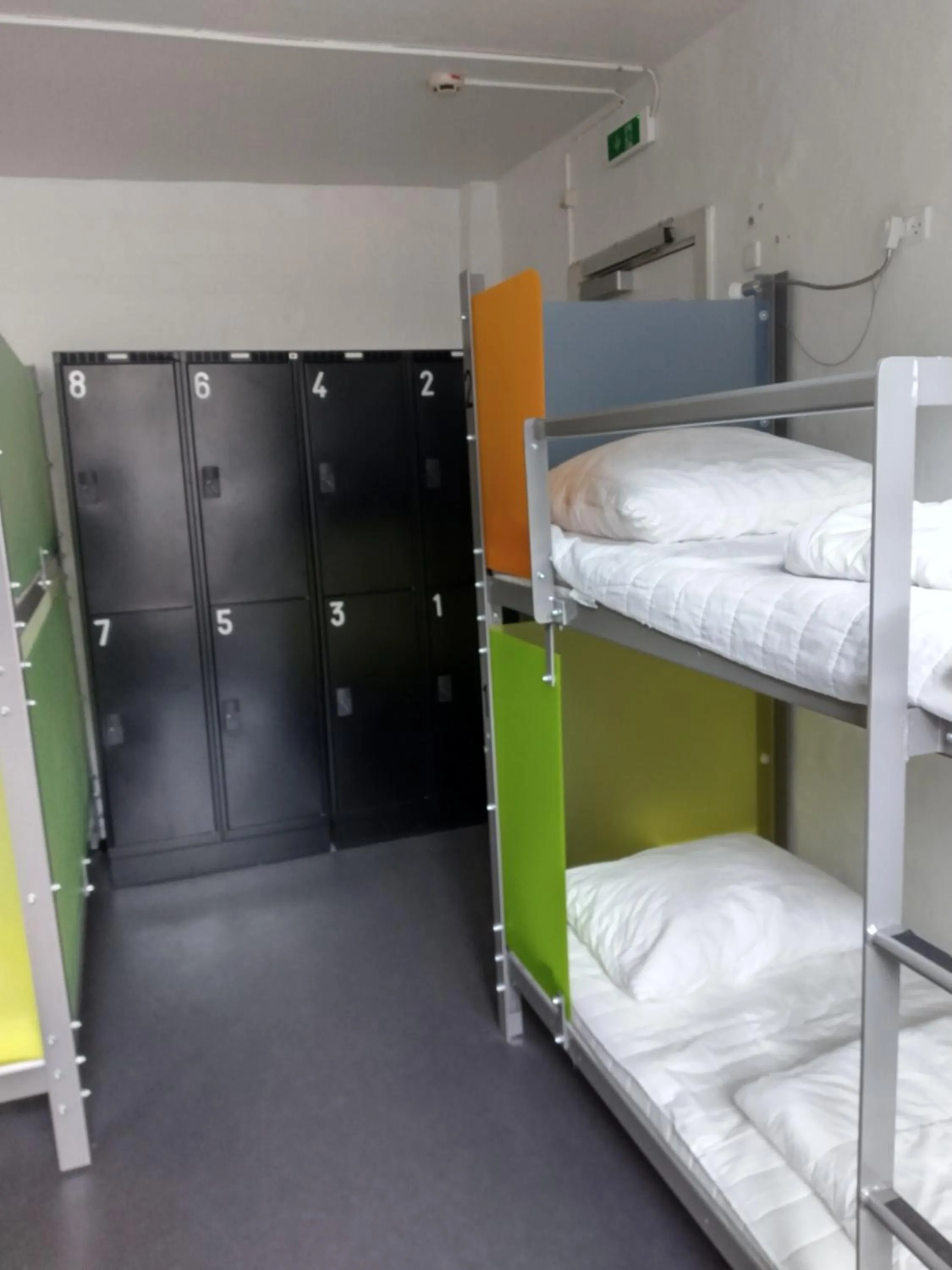 Bedroom, Bed in Sleep in Heaven