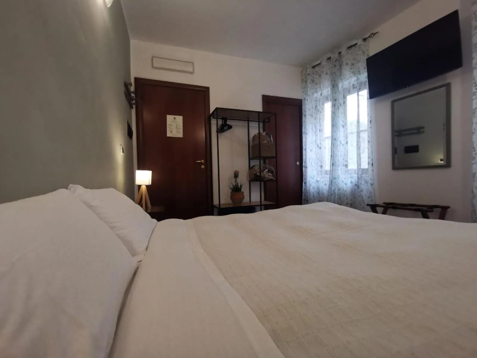 Photo of the whole room, Bed in Locanda dell'Arcangelo