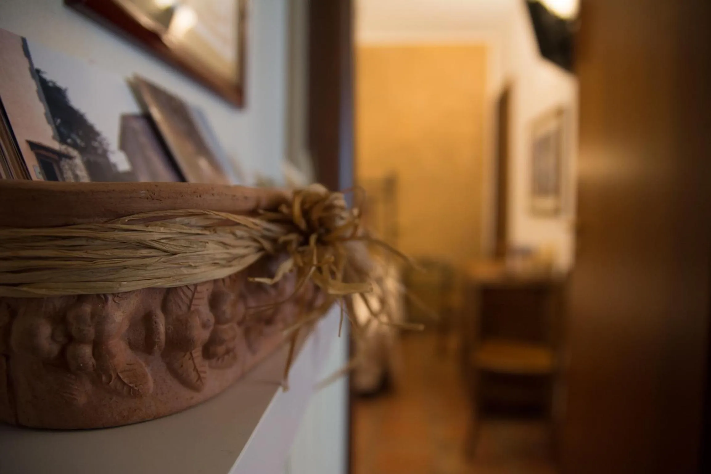 Decorative detail in Locanda dell'Arcangelo