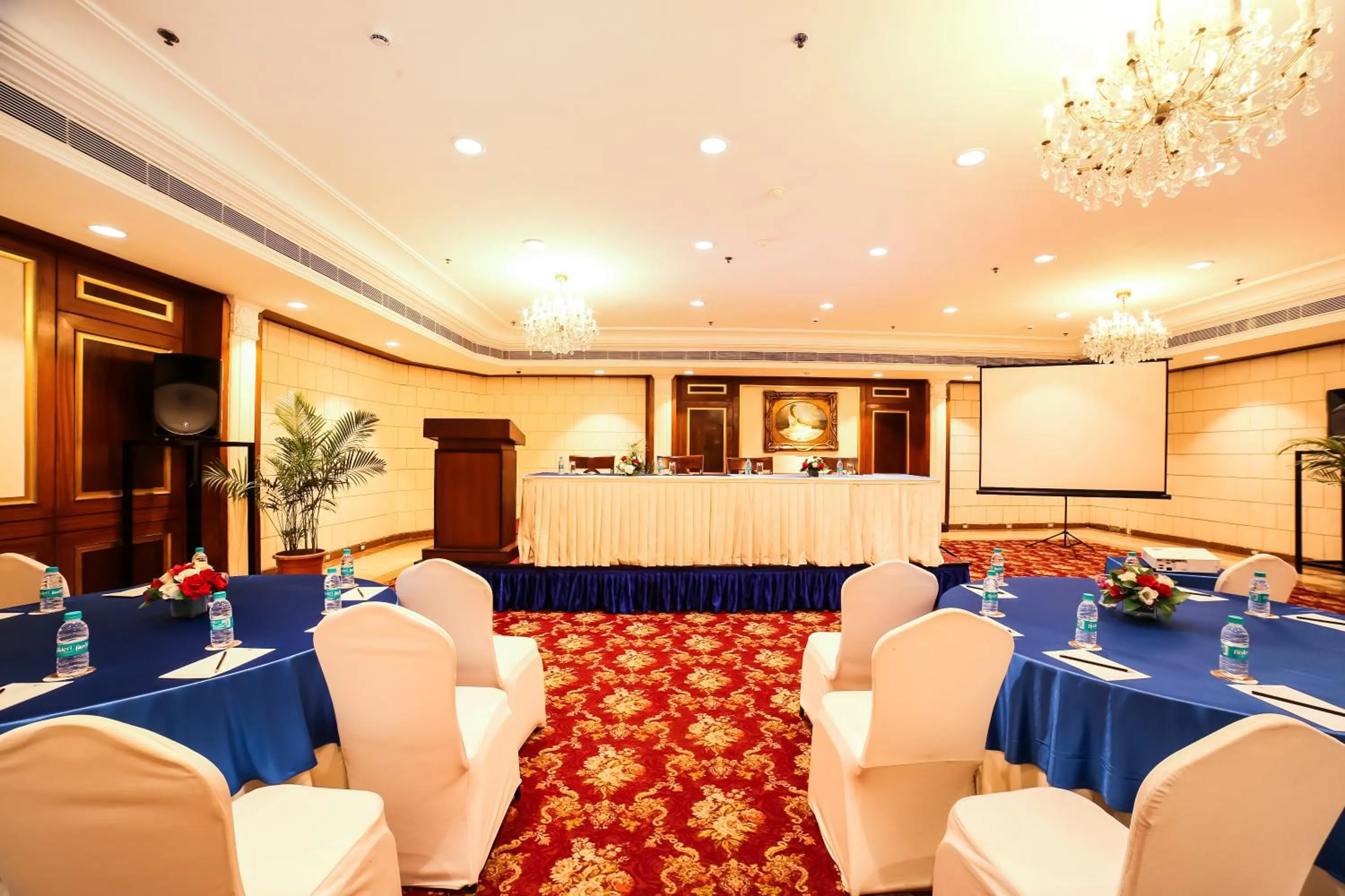 Meeting/conference room in Hotel The Royal Plaza