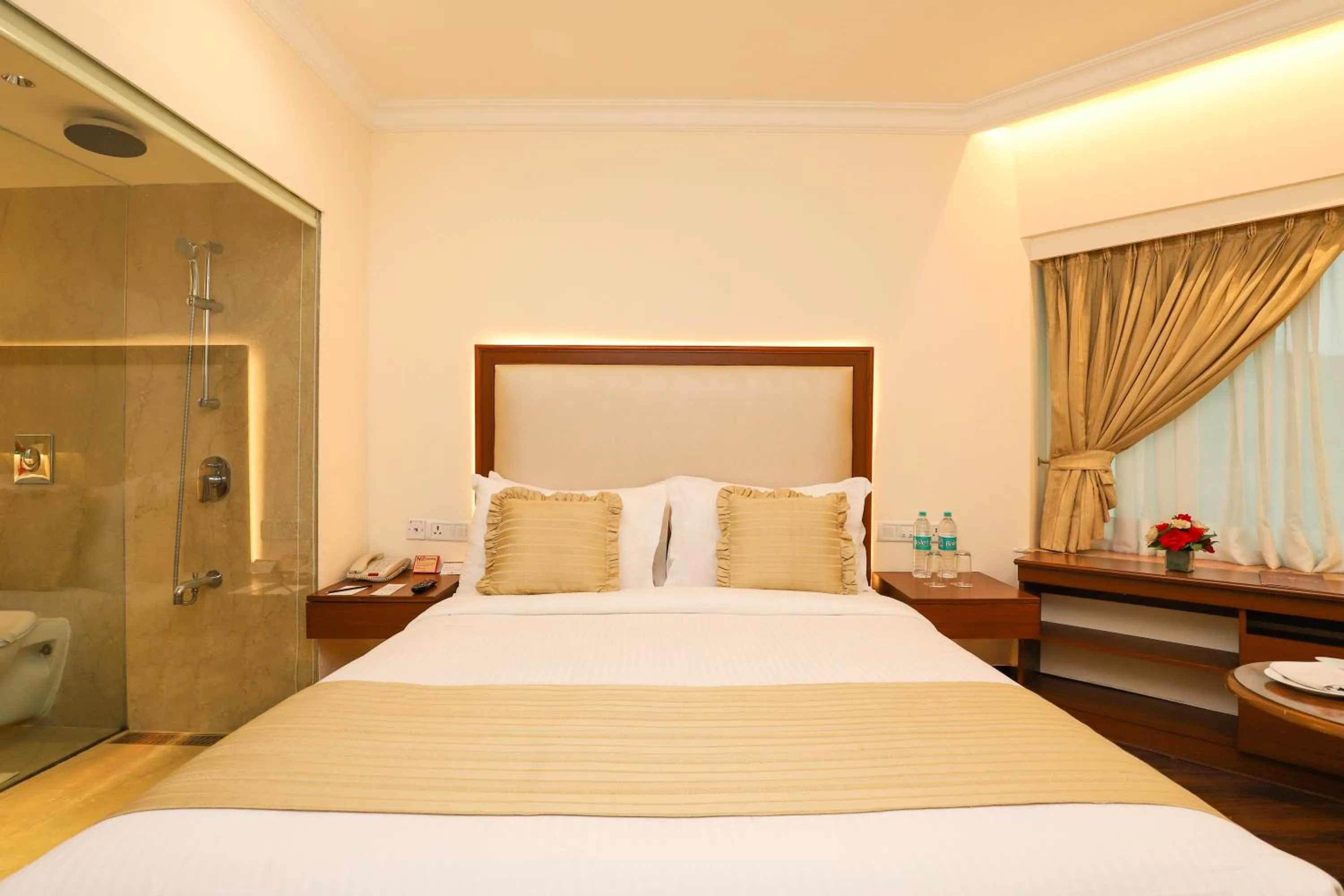 Bed in Hotel The Royal Plaza