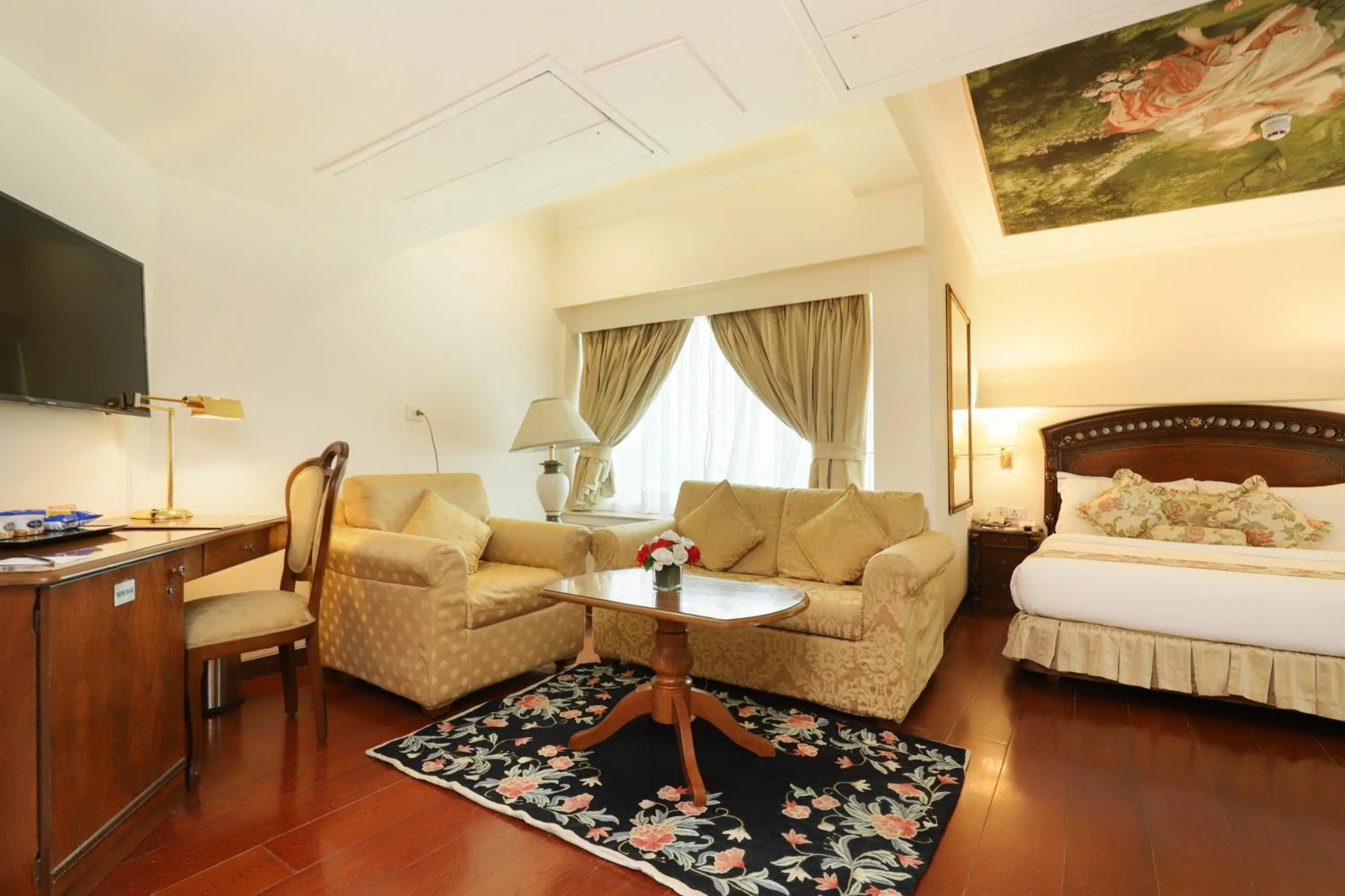 Bed in Hotel The Royal Plaza