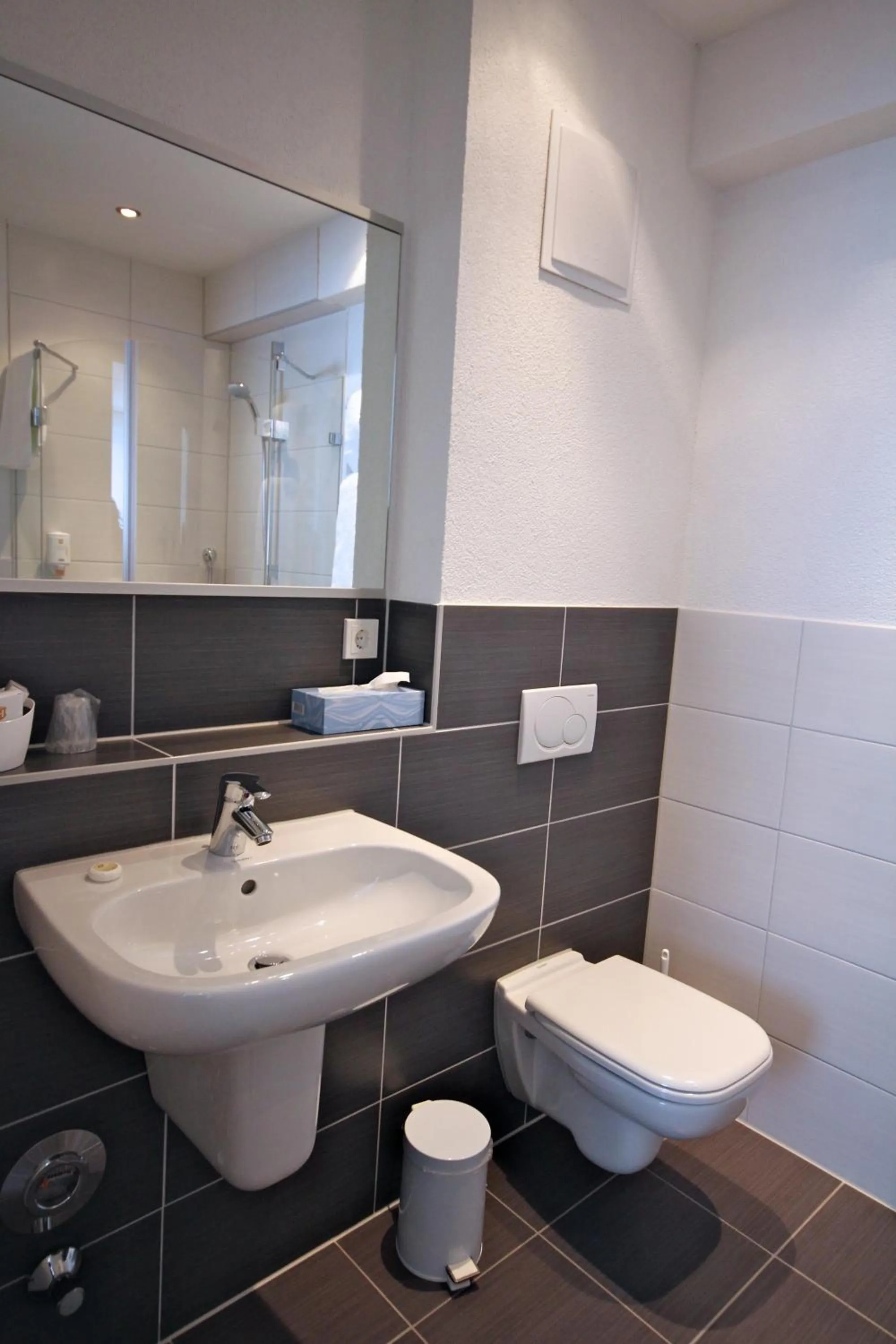 Bathroom in Hotel Go2Bed Weil am Rhein - Basel