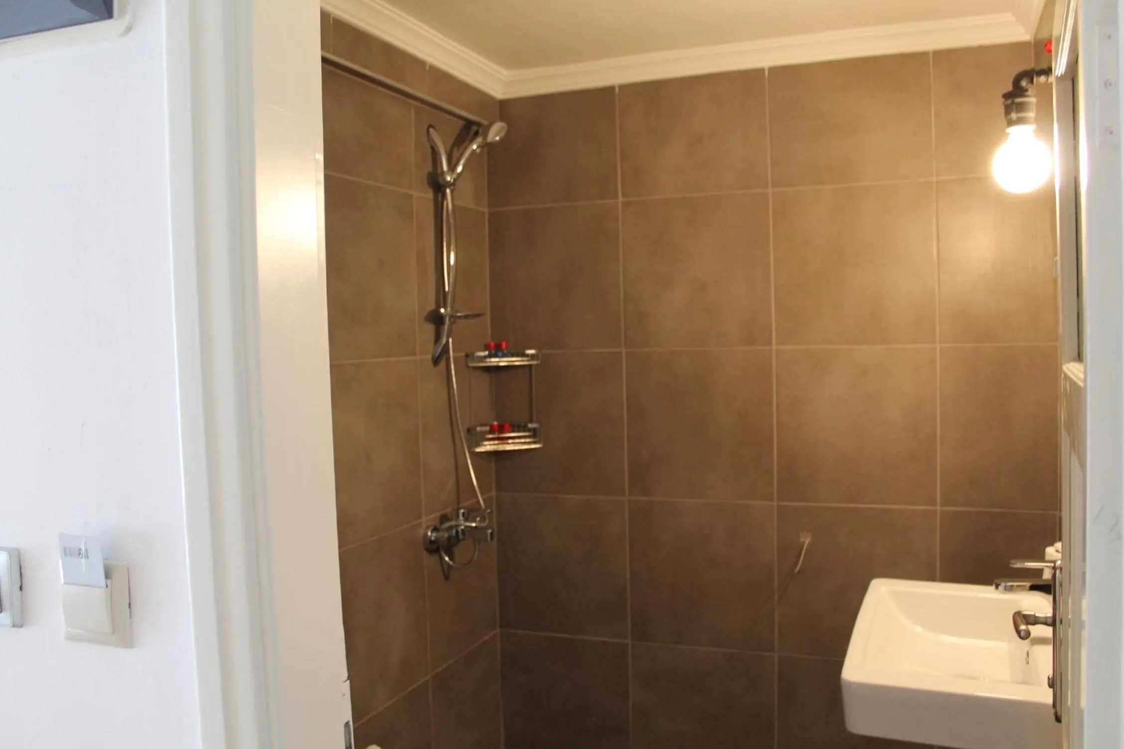 Bathroom in Yunus Hotel