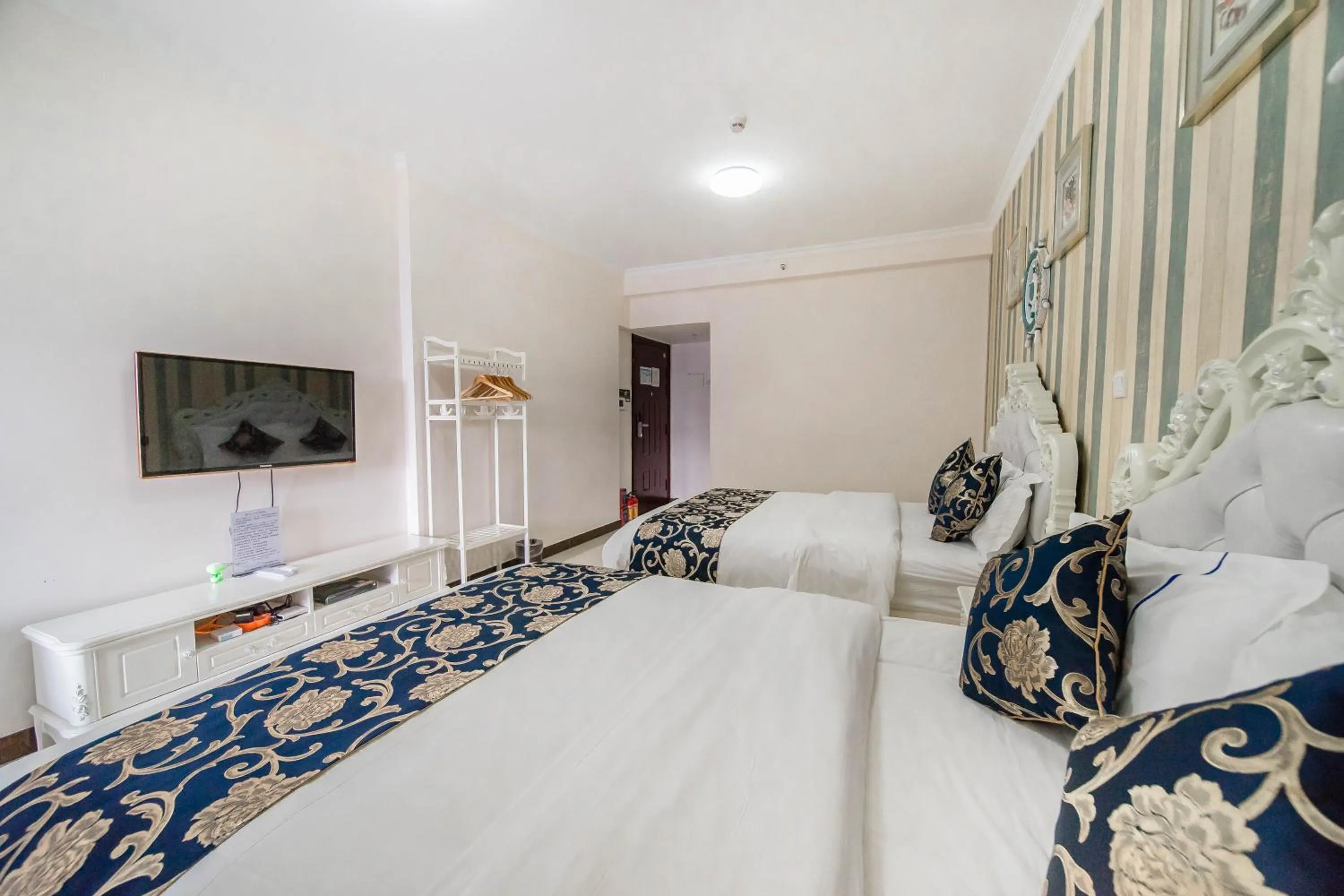 TV and multimedia, Bed in Xing Yu Legend Service Apartment Canton Fair Branch