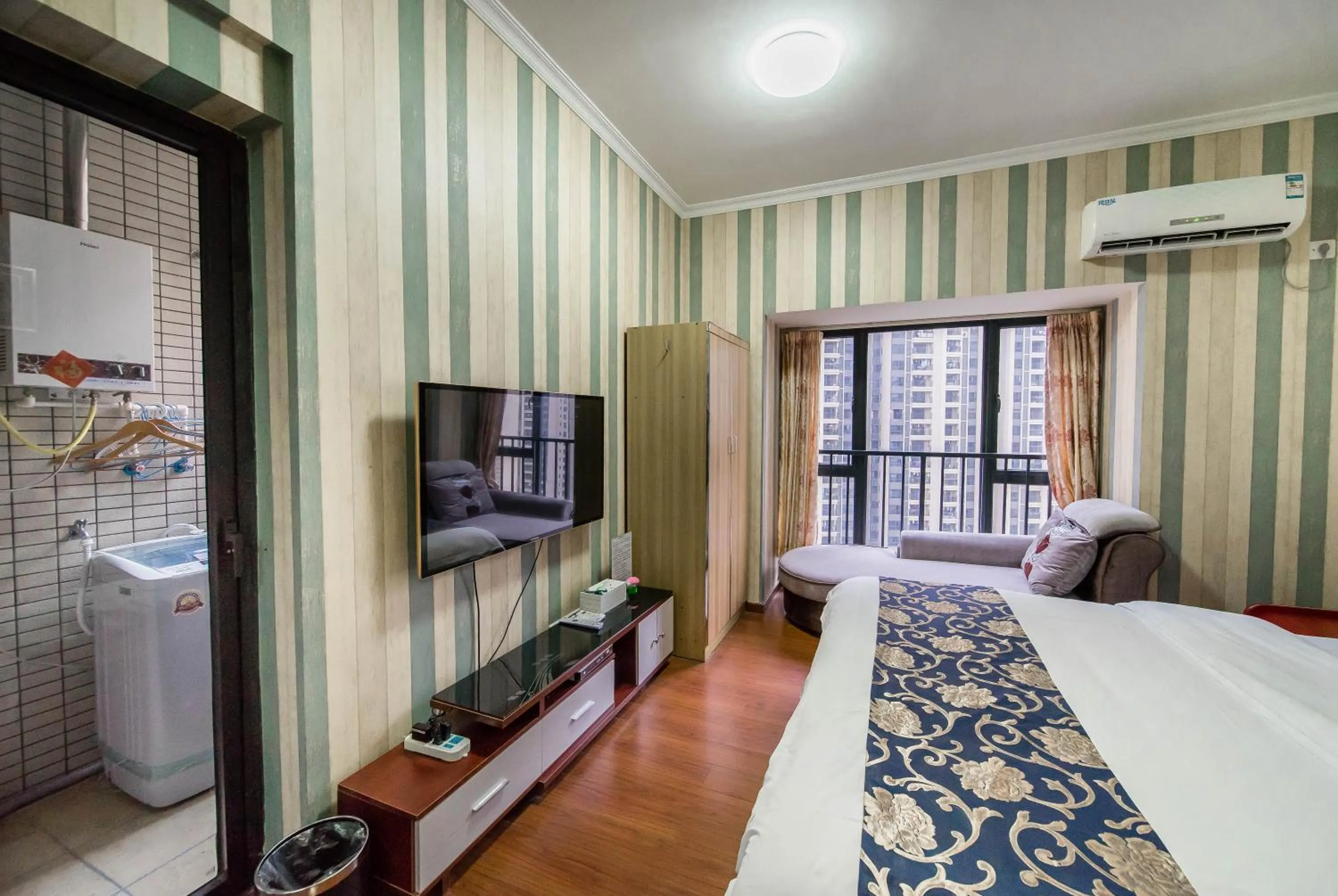 Bed in Xing Yu Legend Service Apartment Canton Fair Branch