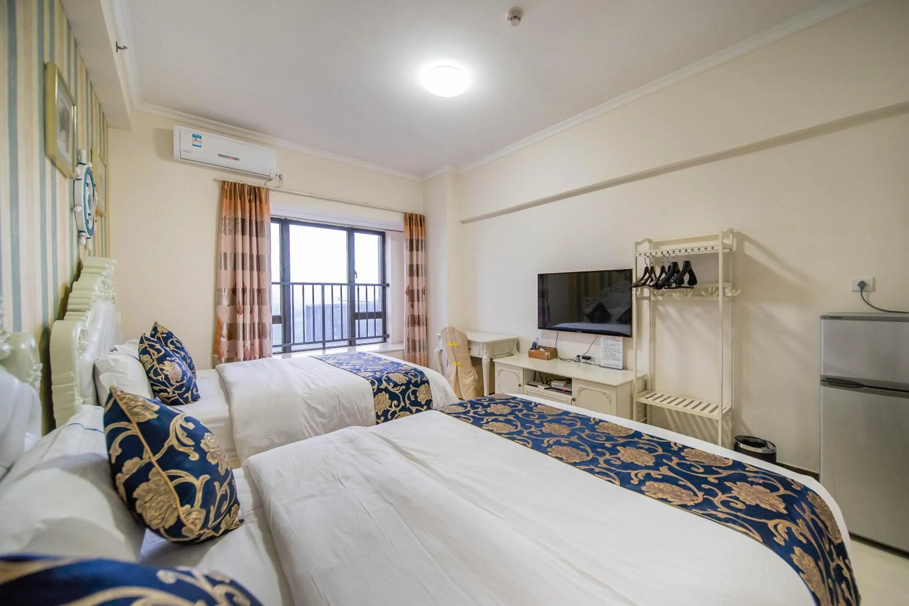 TV and multimedia, Bed in Xing Yu Legend Service Apartment Canton Fair Branch