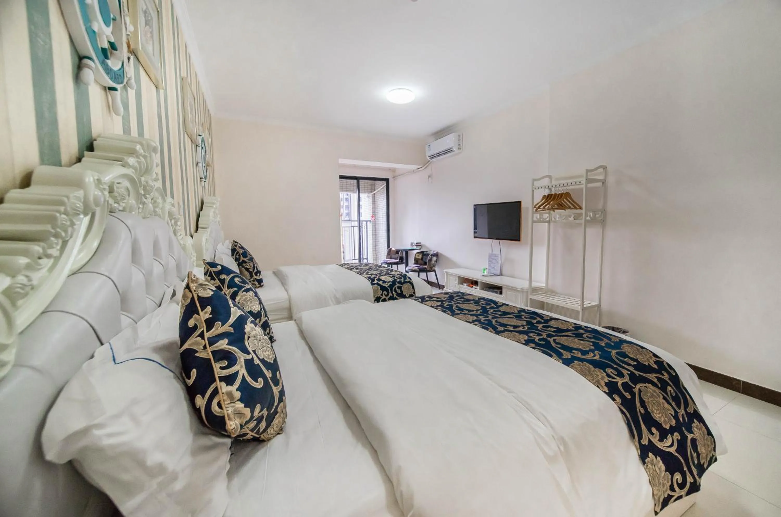 Bed in Xing Yu Legend Service Apartment Canton Fair Branch