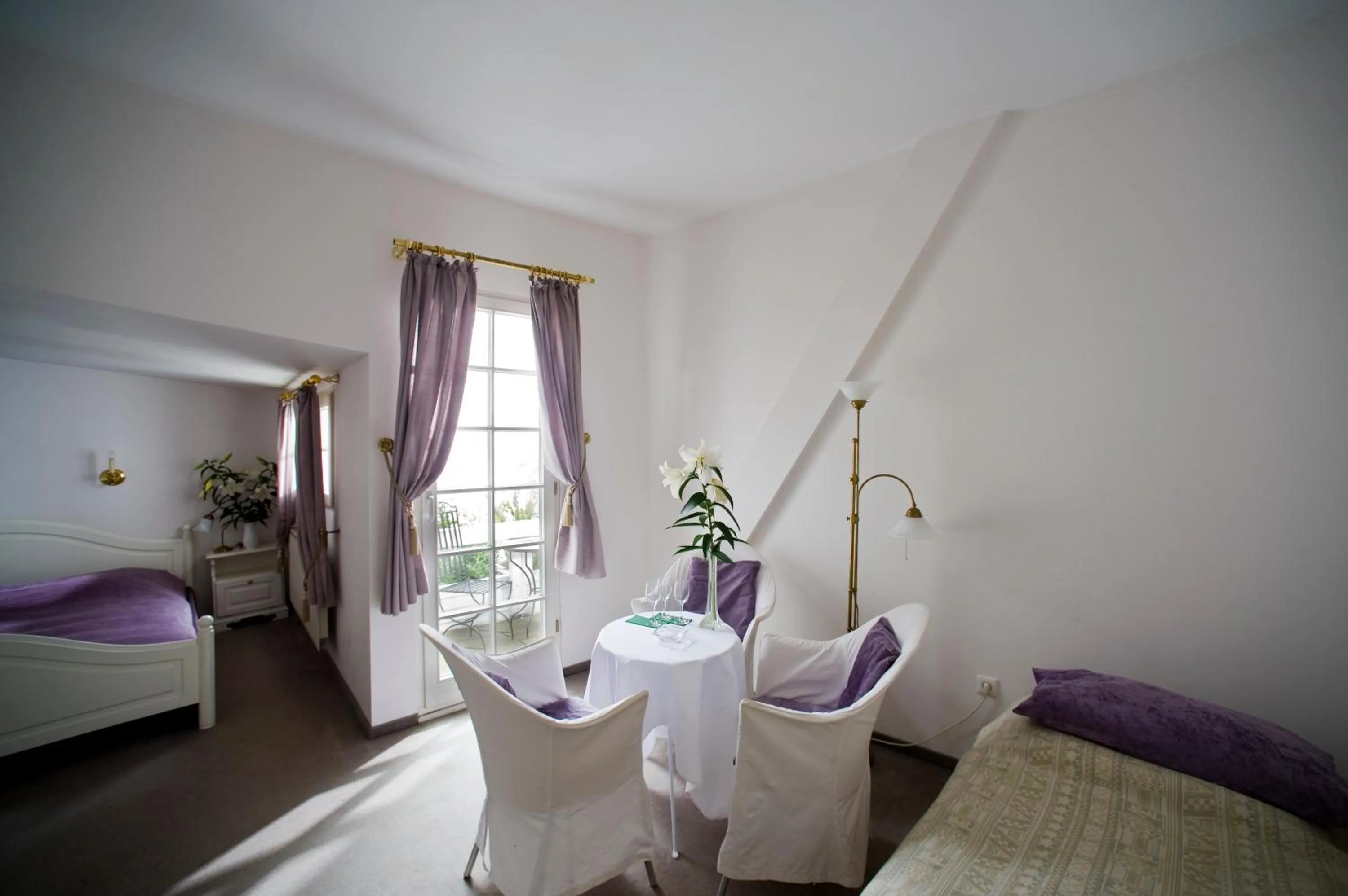 Day, Bed in Hotel Goldener Hecht