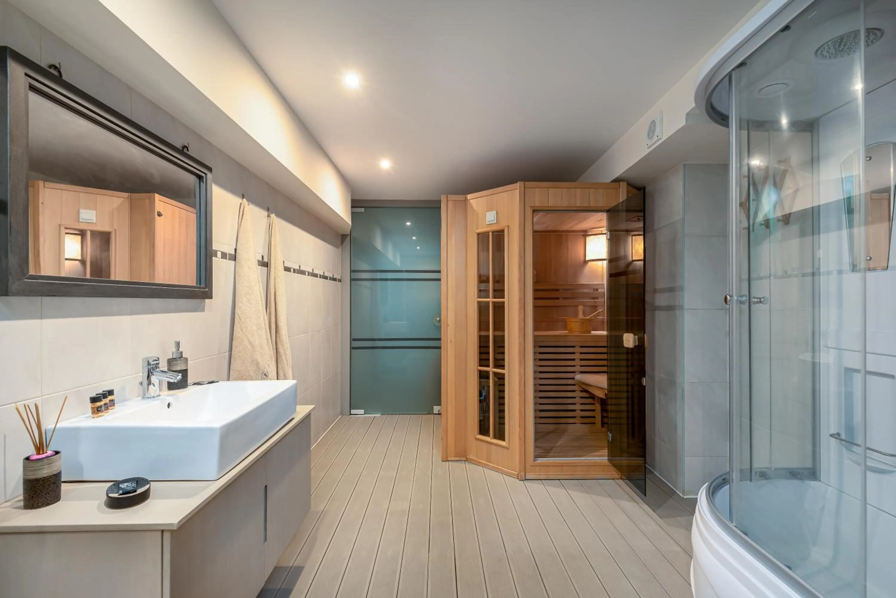 Fitness centre/facilities in Icarus Apartments