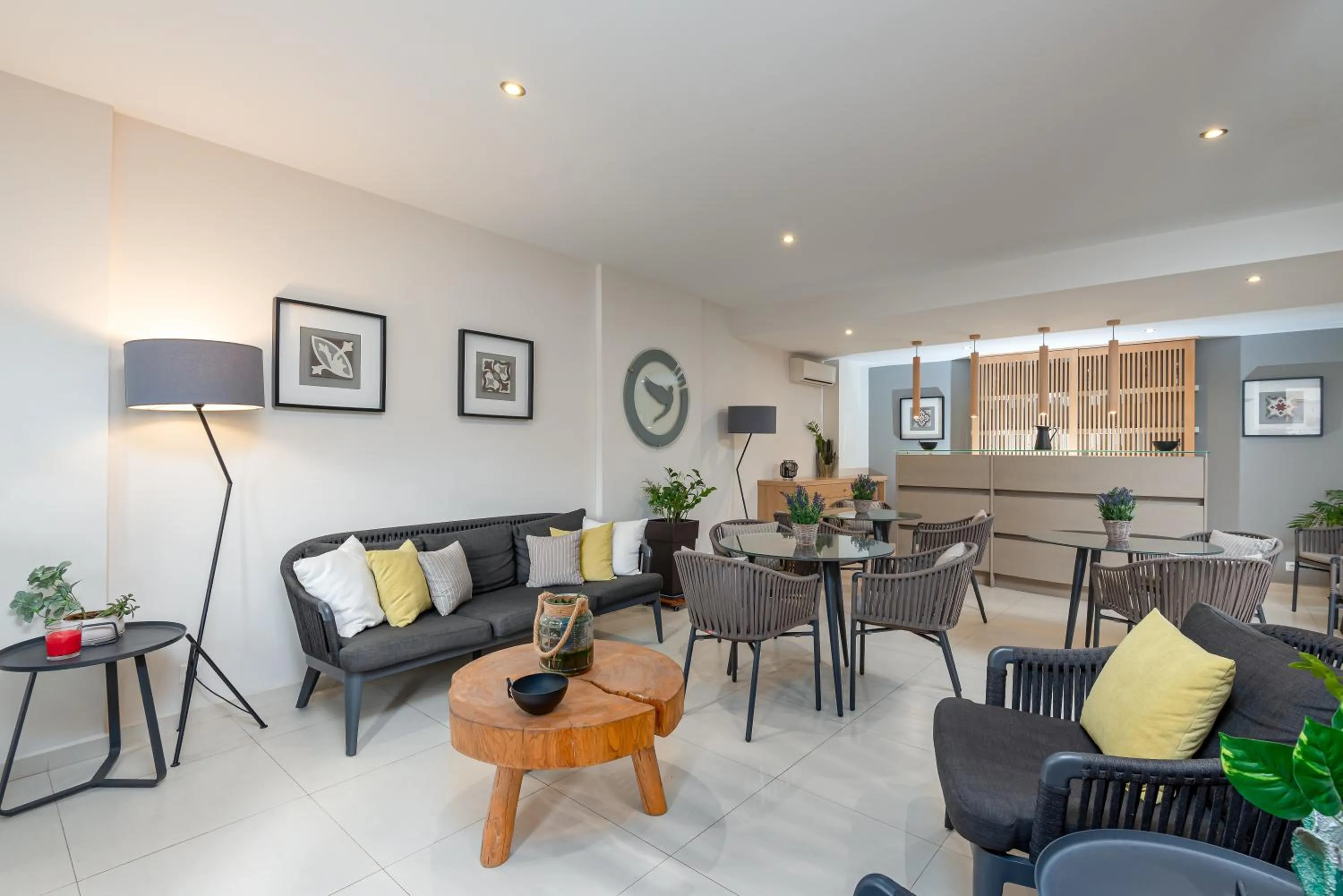 Communal lounge/ TV room in Icarus Apartments