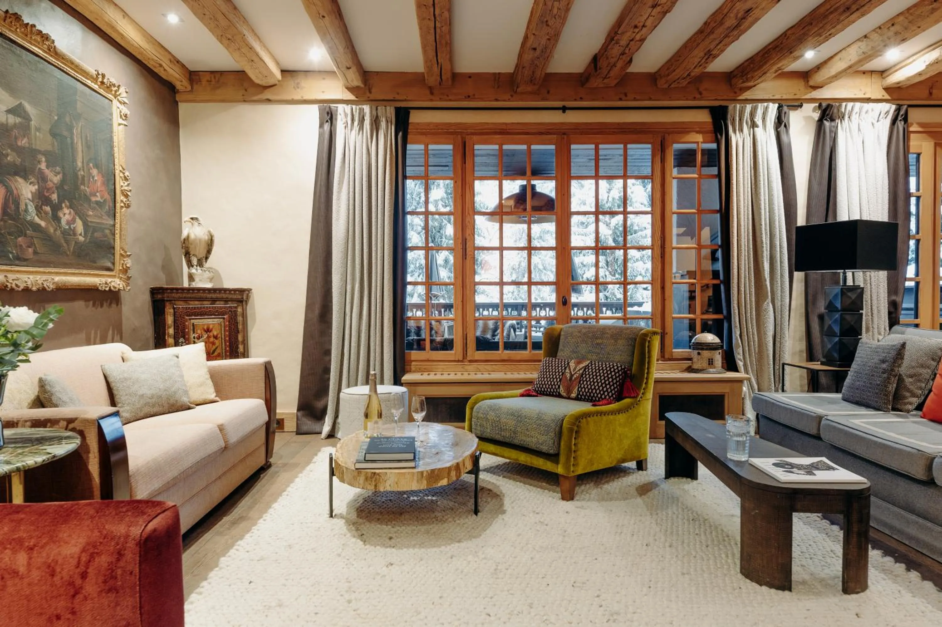 Lounge or bar in Les Chalets du Mont d'Arbois & Spa, Megève