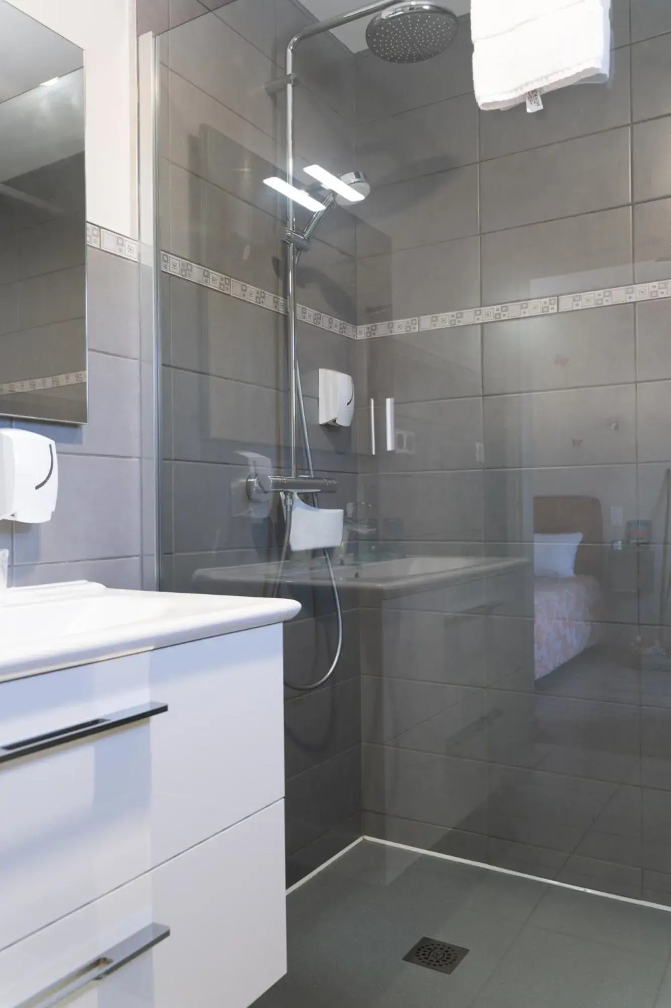 Double Room in Hôtel Juantorena Double Room in Hôtel Juantorena