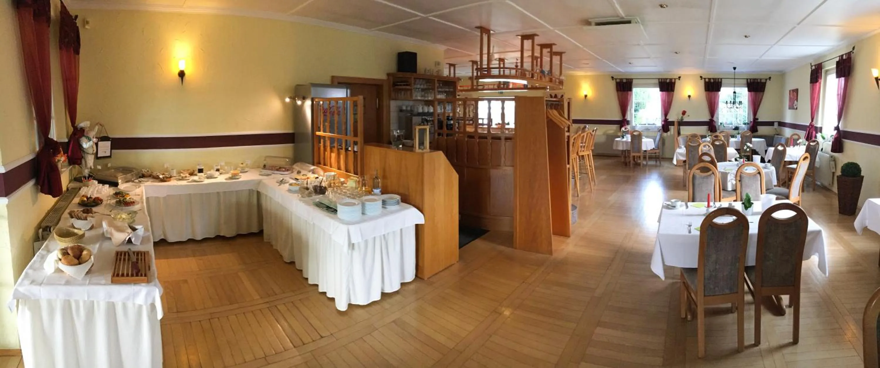 Food and drinks in Kastanienhof Hotel garni