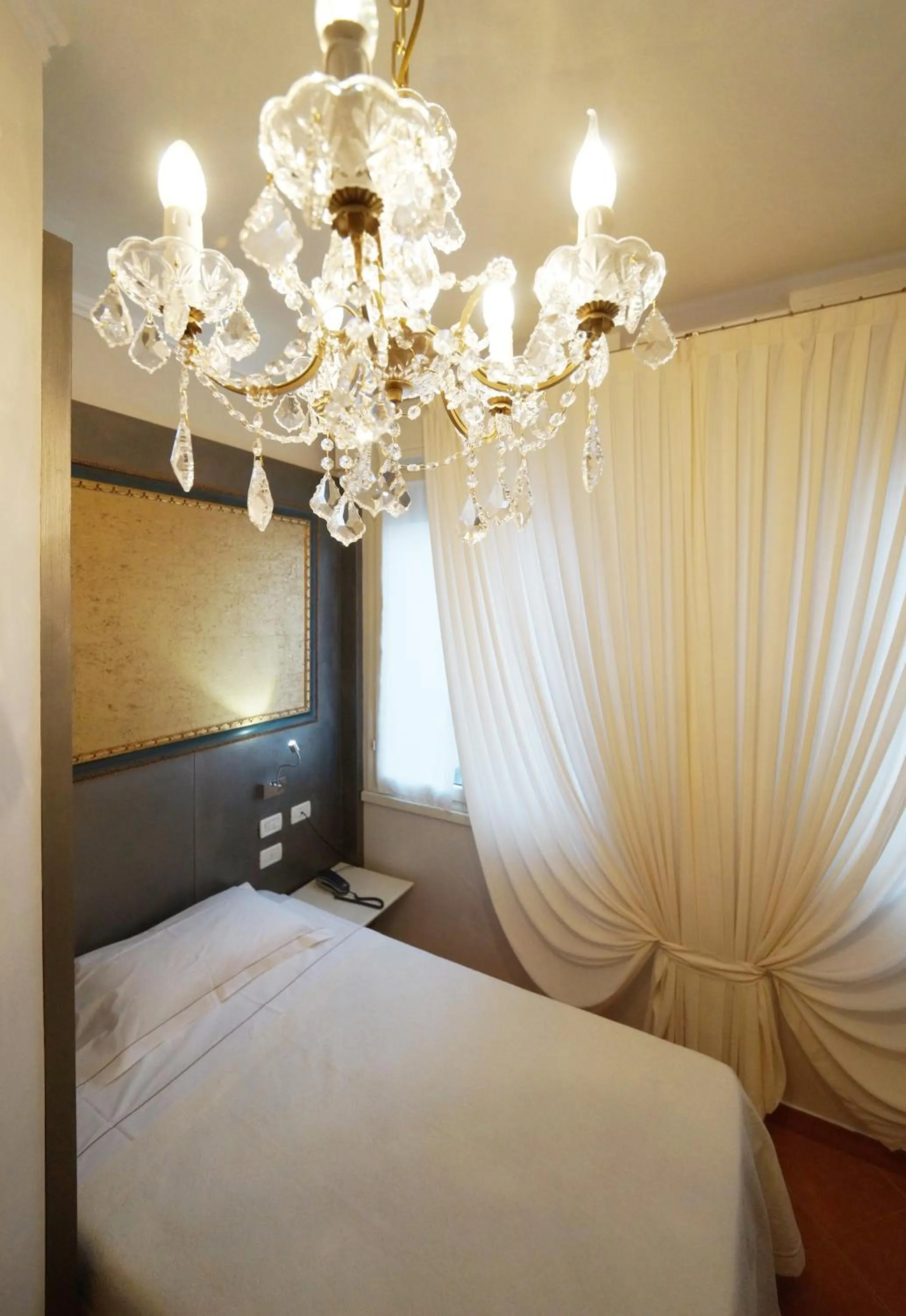 Bed in Albergo Morandi