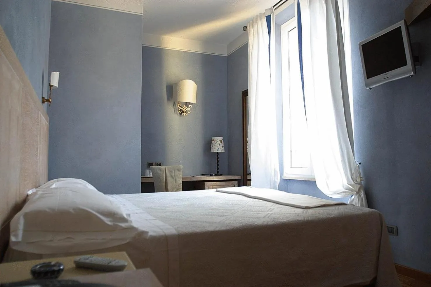 Photo of the whole room, Bed in Albergo Morandi