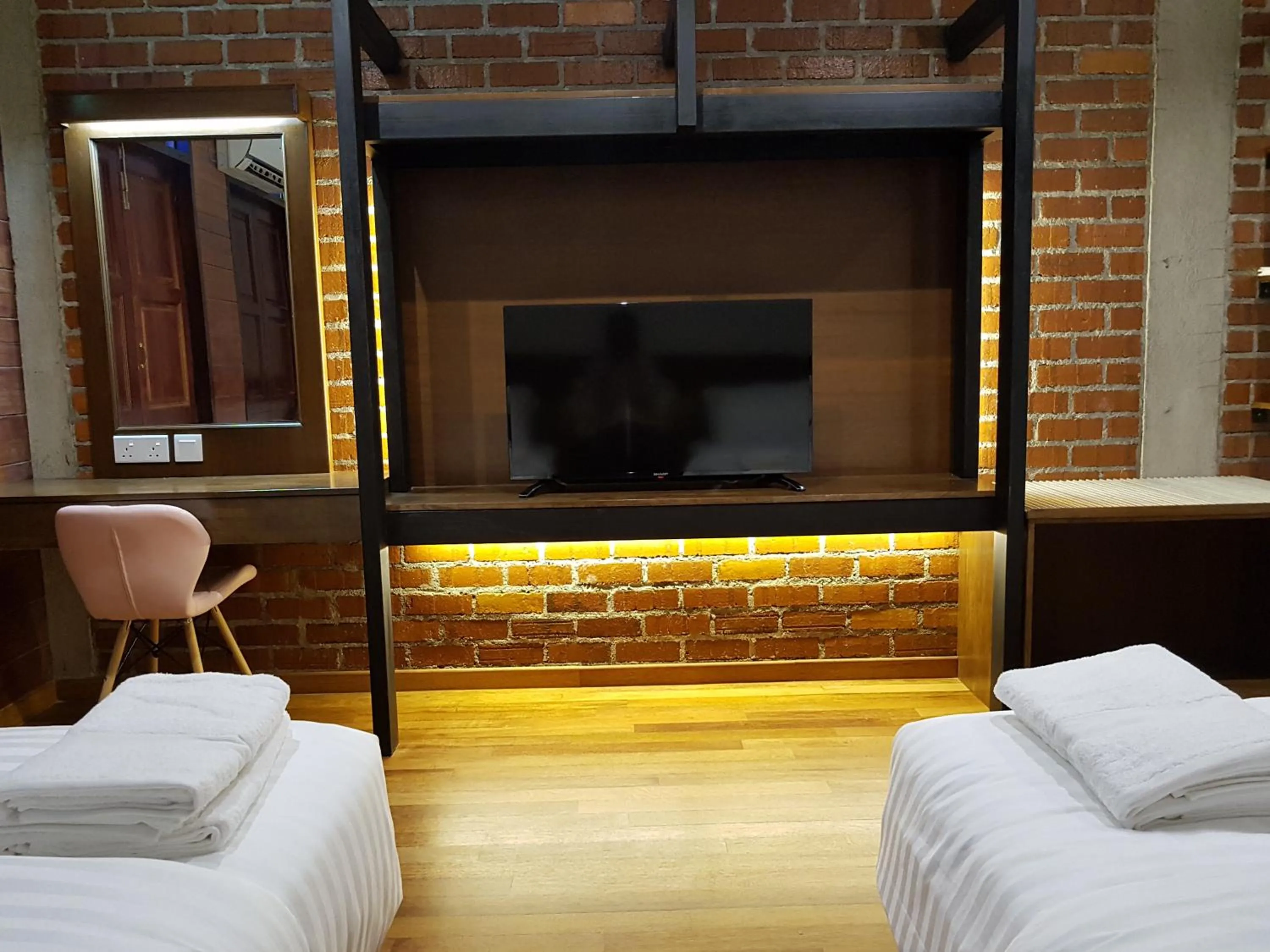 TV and multimedia, Bed in Little Kampung Studio