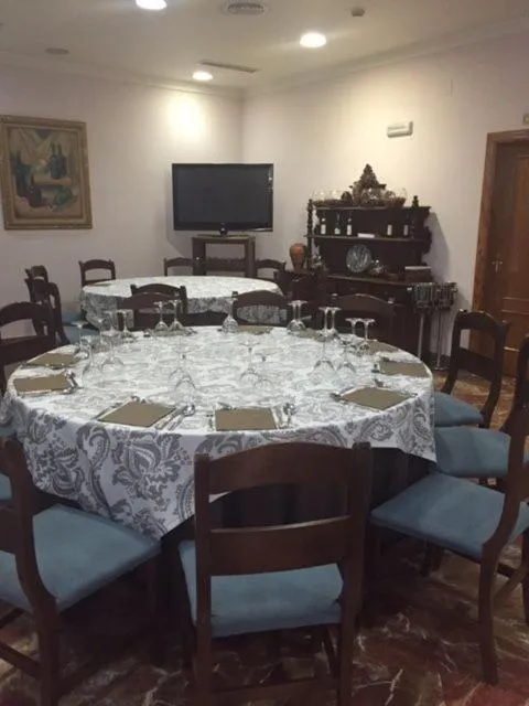 Restaurant/places to eat in Hotel Peña de Arcos