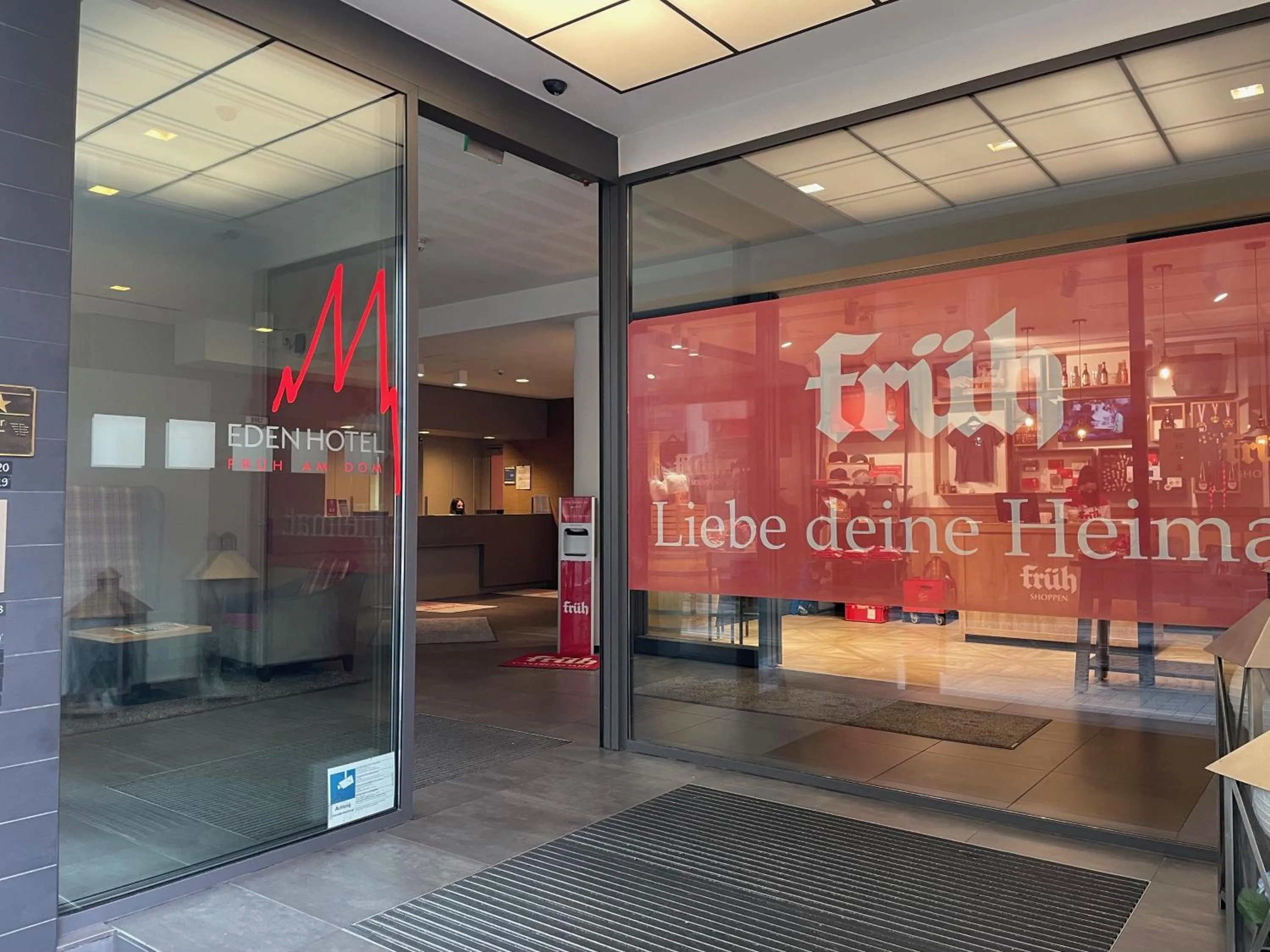Facade/entrance in Eden Hotel Früh am Dom