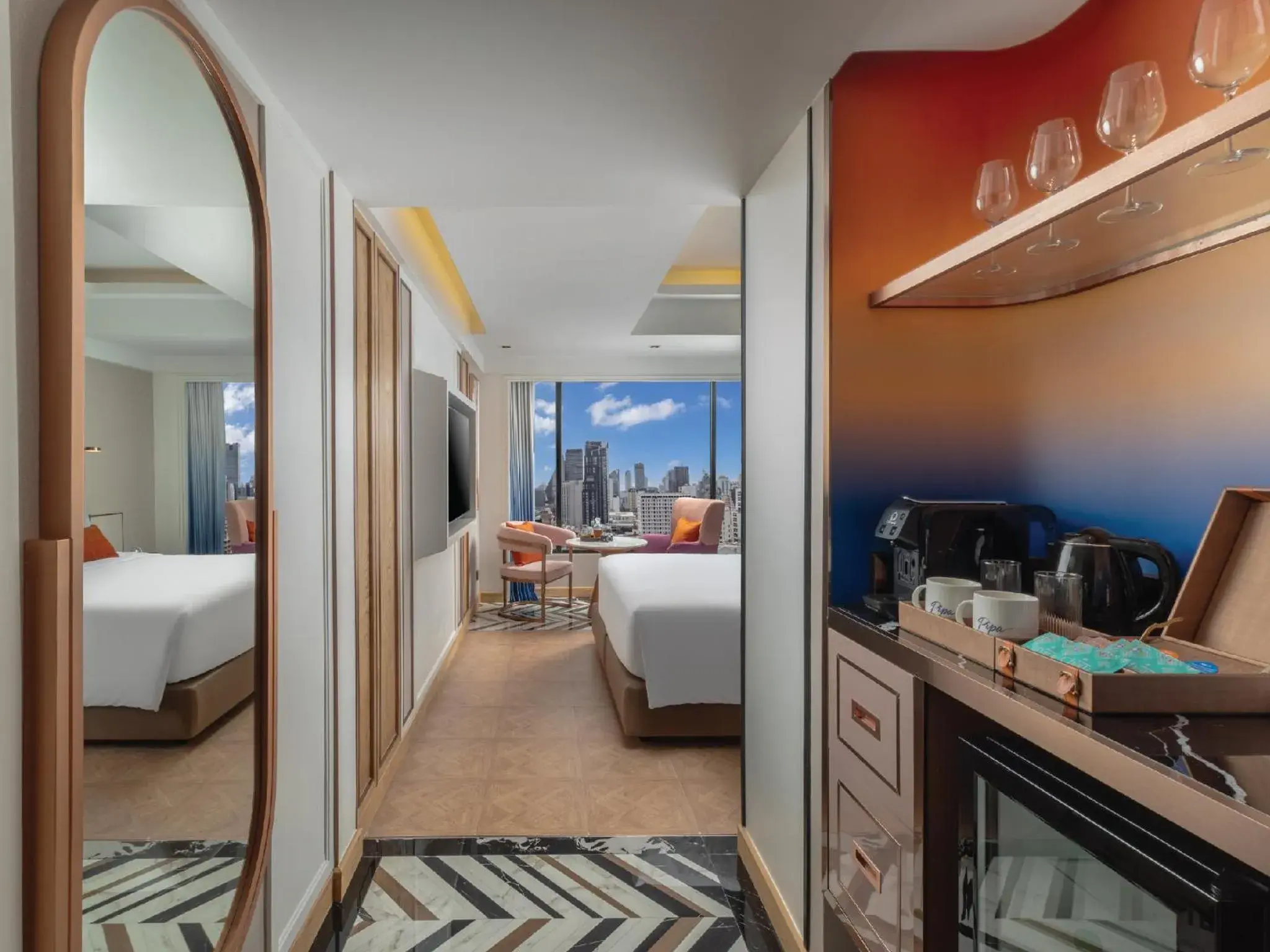 Premier Sky King or Queen Room with Club Benefit in Pipa Hotel Bangkok Sukhumvit 11 Premier Sky King or Queen Room with Club Benefit in Pipa Hotel Bangkok Sukhumvit 11