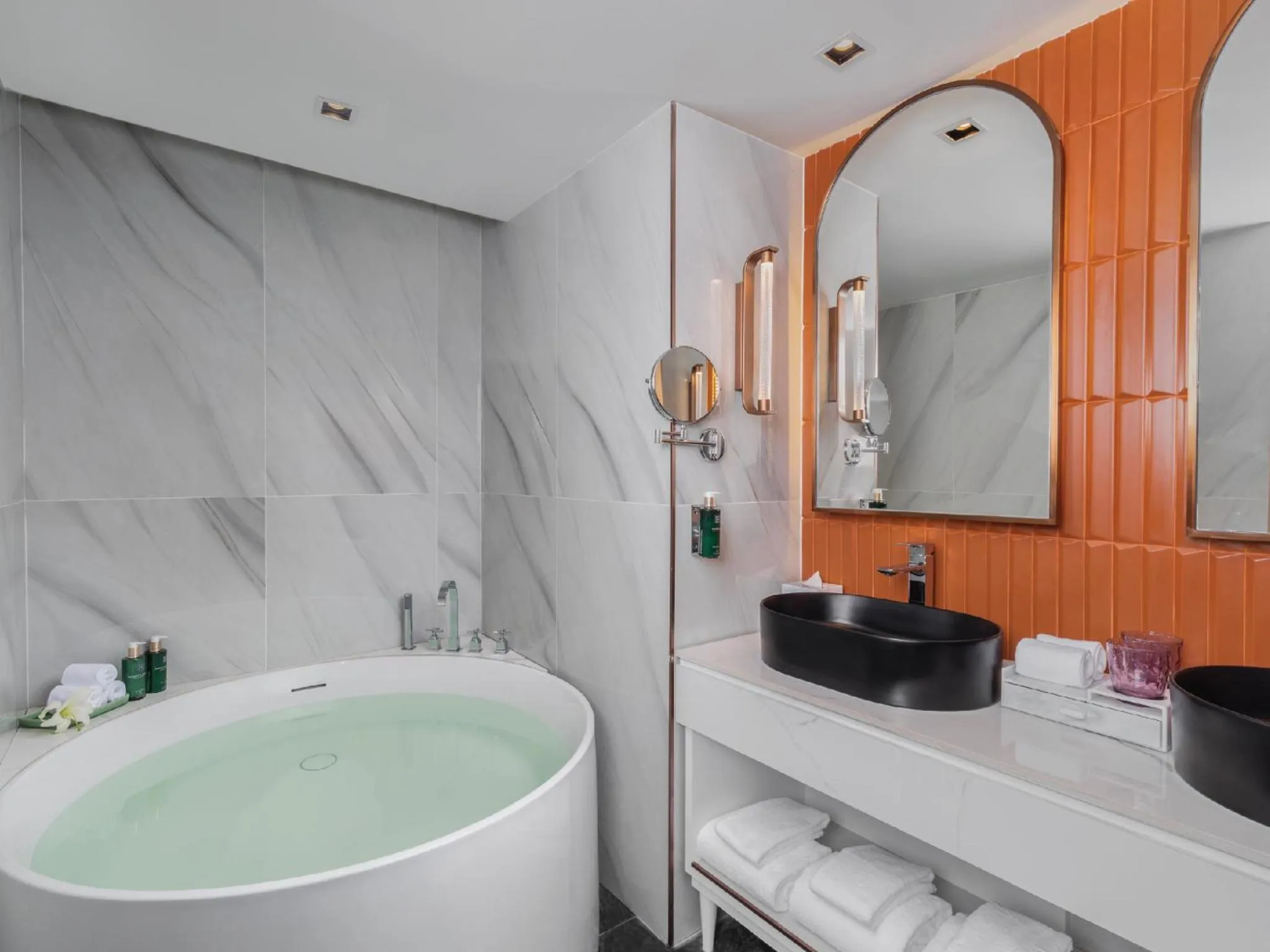 Bathroom in Pipa Hotel Bangkok Sukhumvit 11