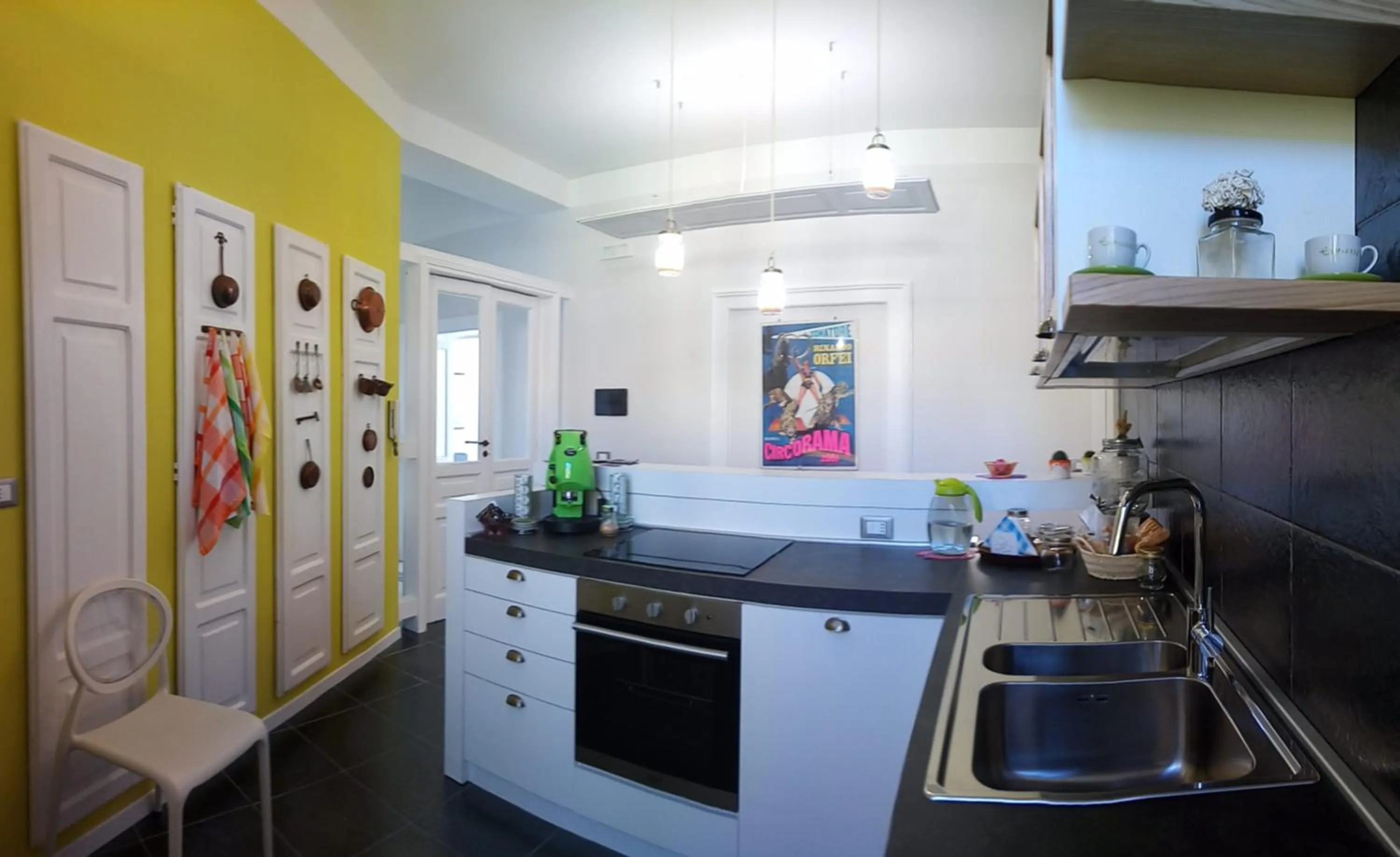 Kitchen or kitchenette in Primo Posto