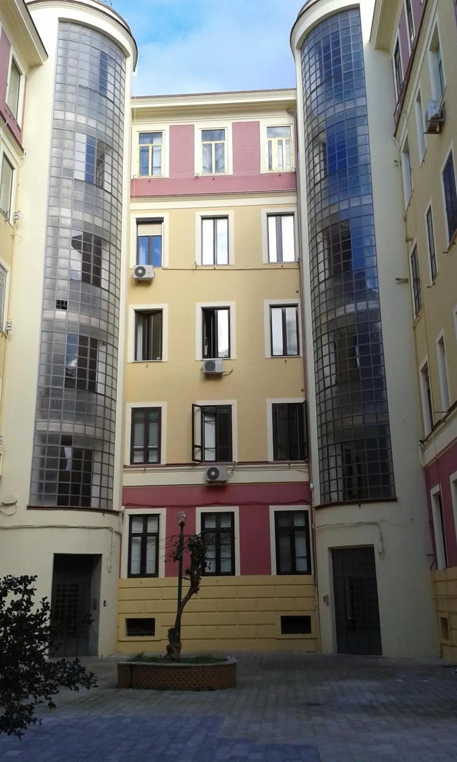 Facade/entrance in Primo Posto