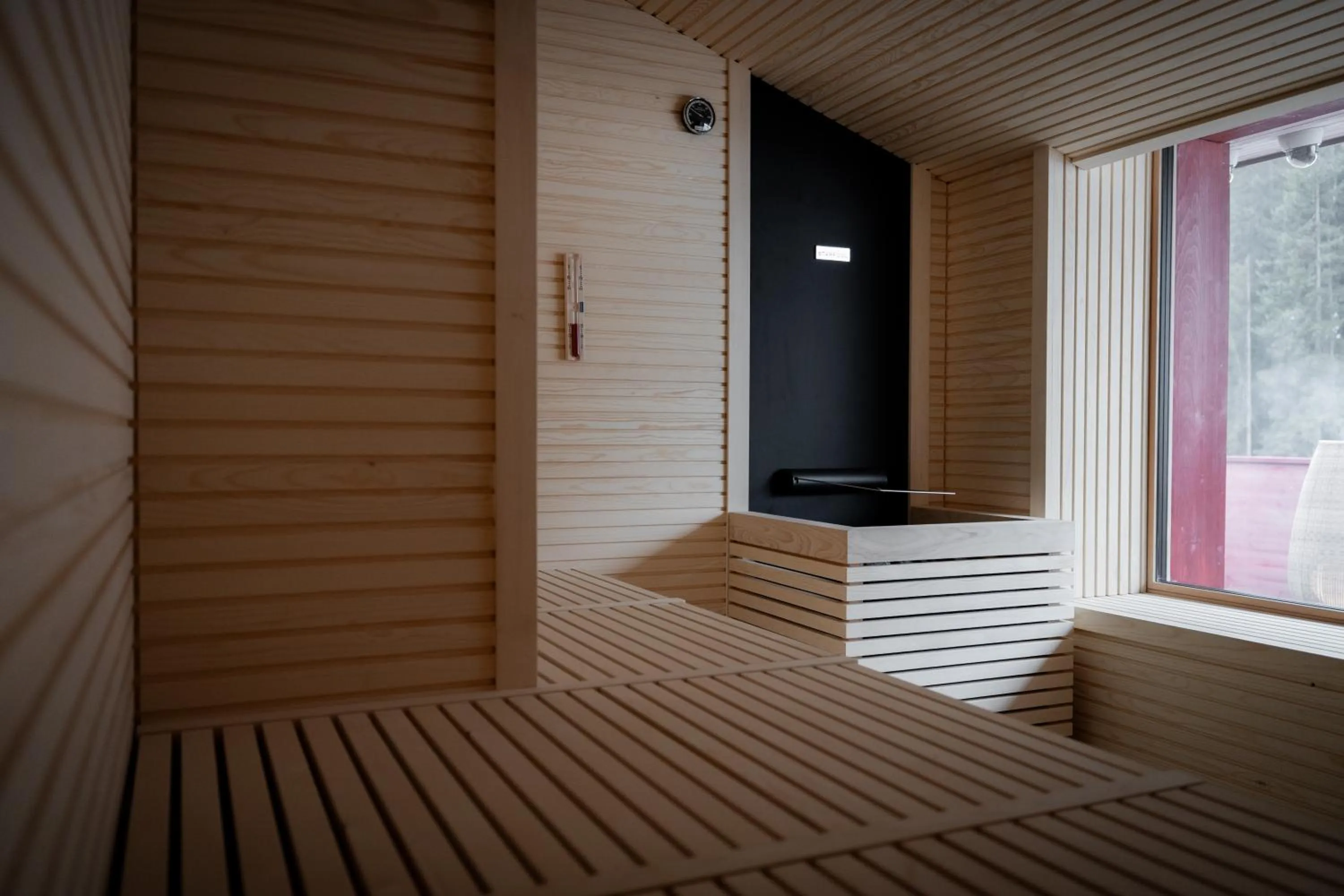 The Oswald Grand Hotel