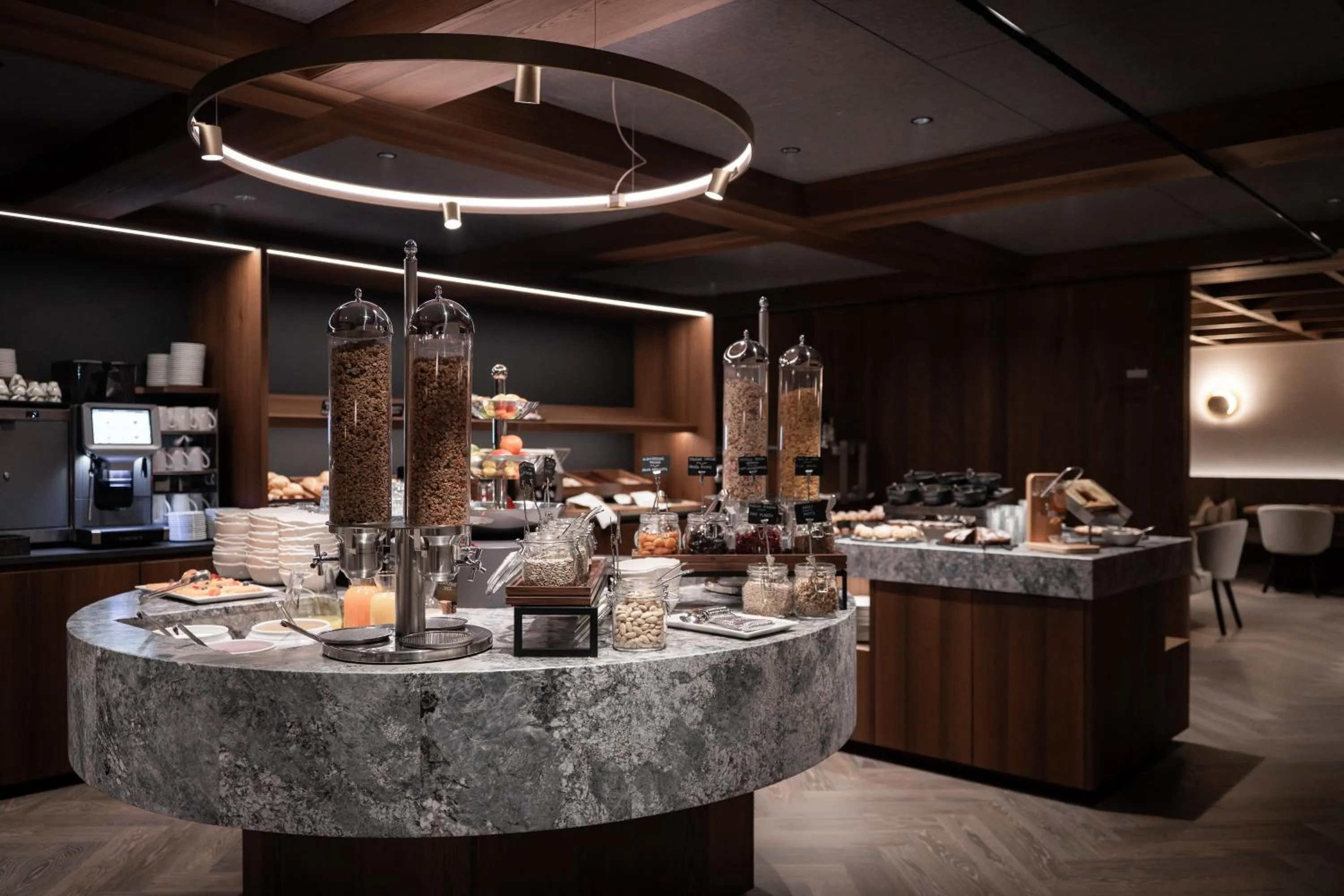 The Oswald Grand Hotel